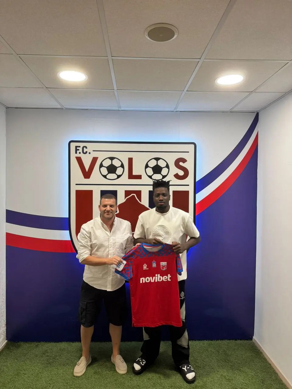 Super Eagles Goalkeeper Adebayo Adeleye Signs Two-Year Deal with Greek Club FC Volos