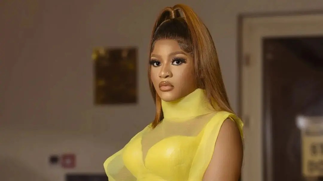 BBNaija Star Phyna Slams Dangote Group for Negligence, Accuses Company of Insensitivity Over Sister’s Death