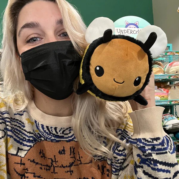 Snacker Fuzzy Bumblebee Squishable - Best Space Patterns in HD