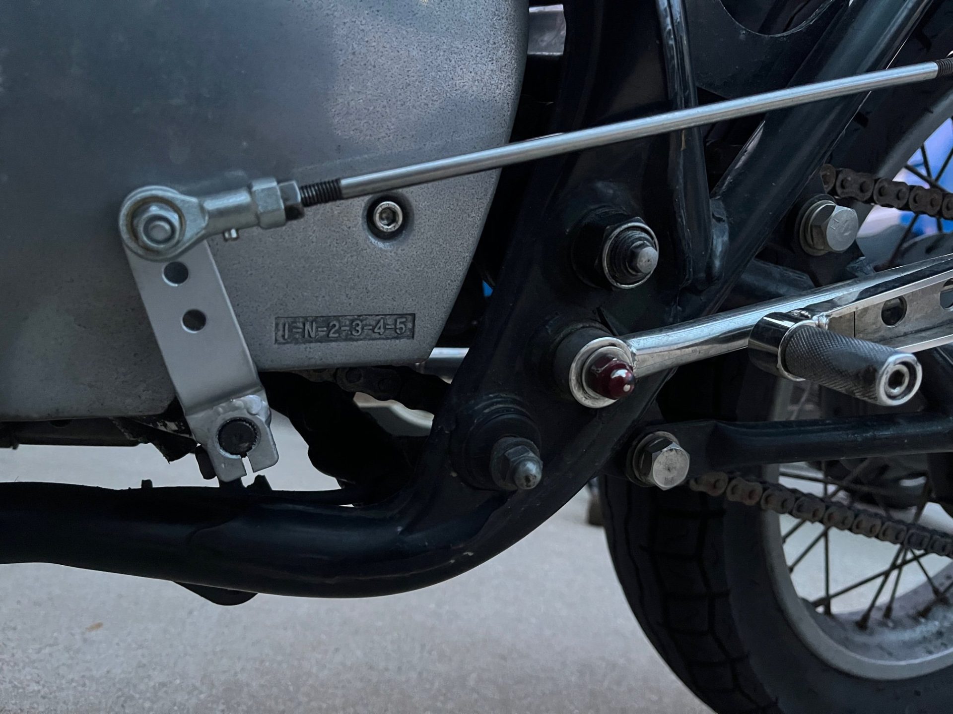 ペントンバックステップを軽くするヤーツ | SR400 Funny Innovation
