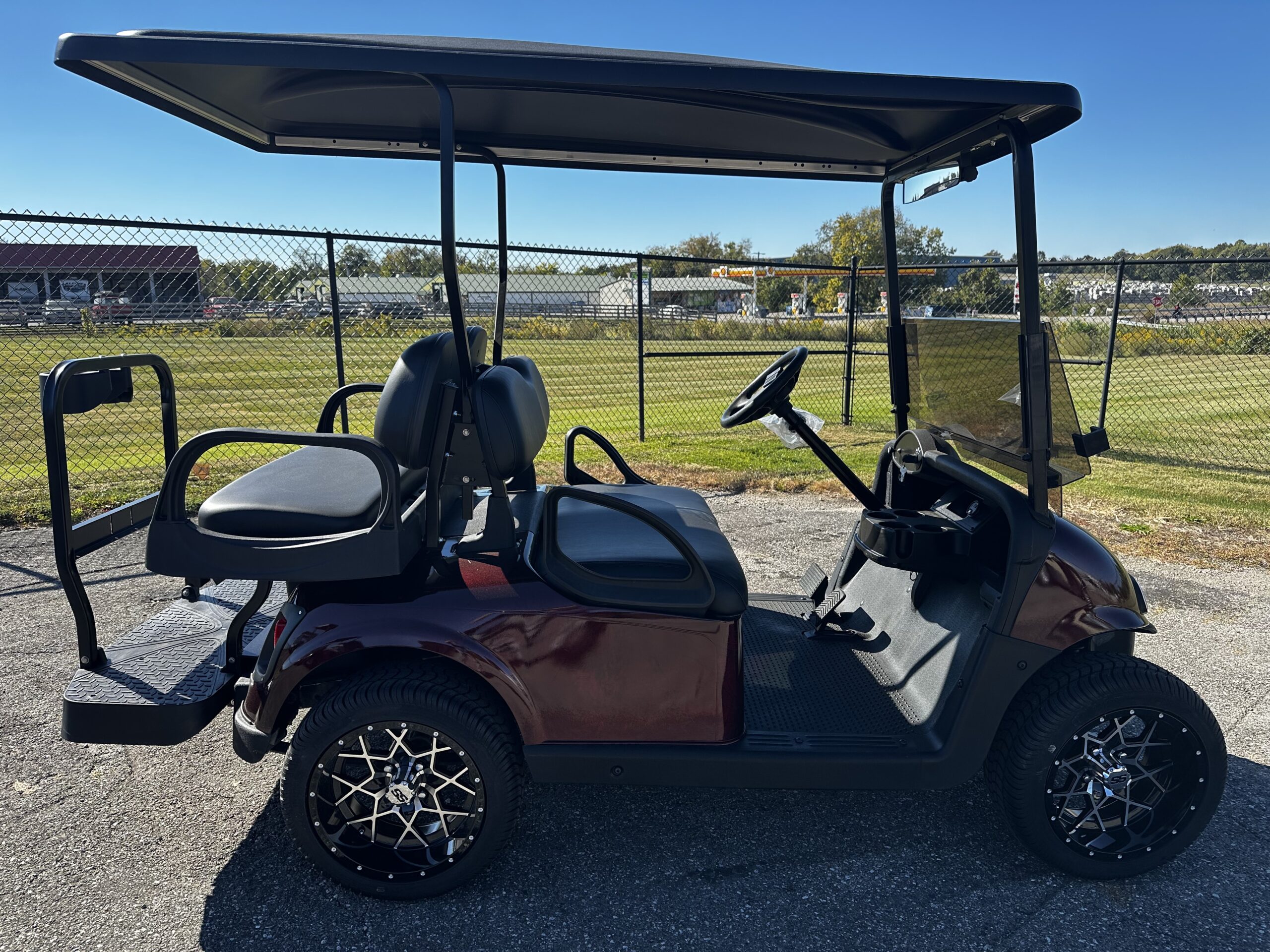 2018 EZGO RXV
