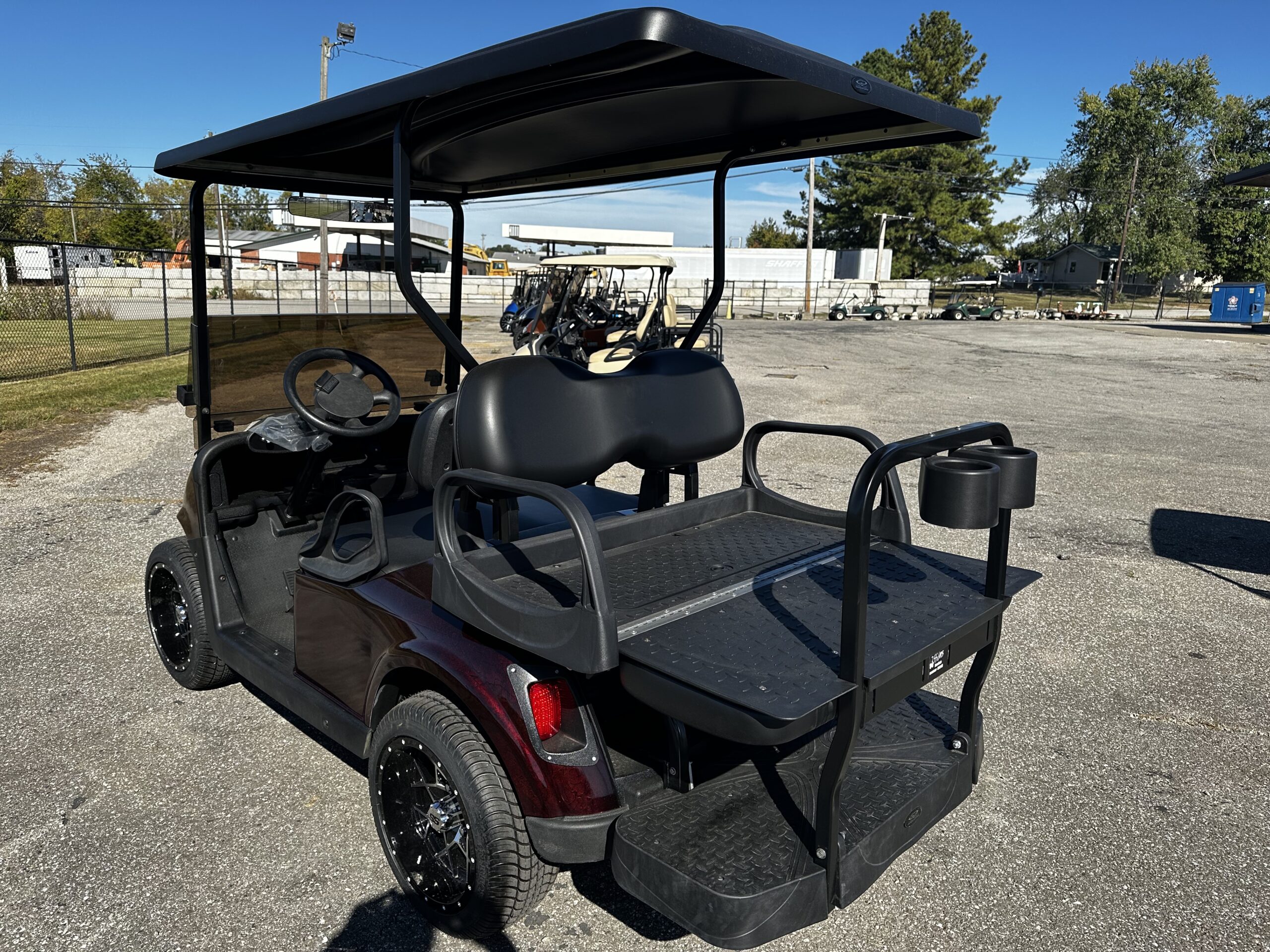 2018 EZGO RXV photo 3
