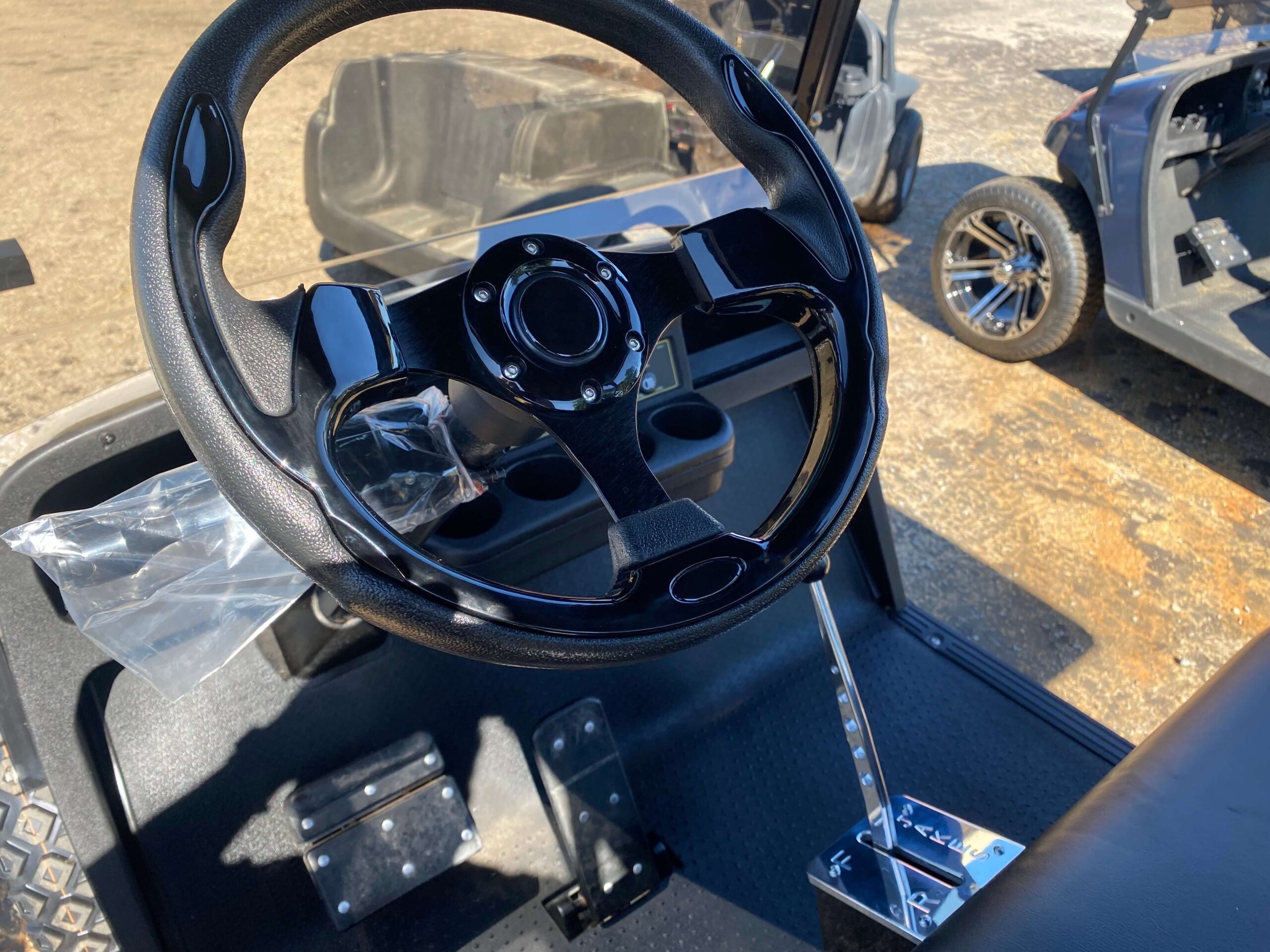 2012 EZGO TXT photo 9