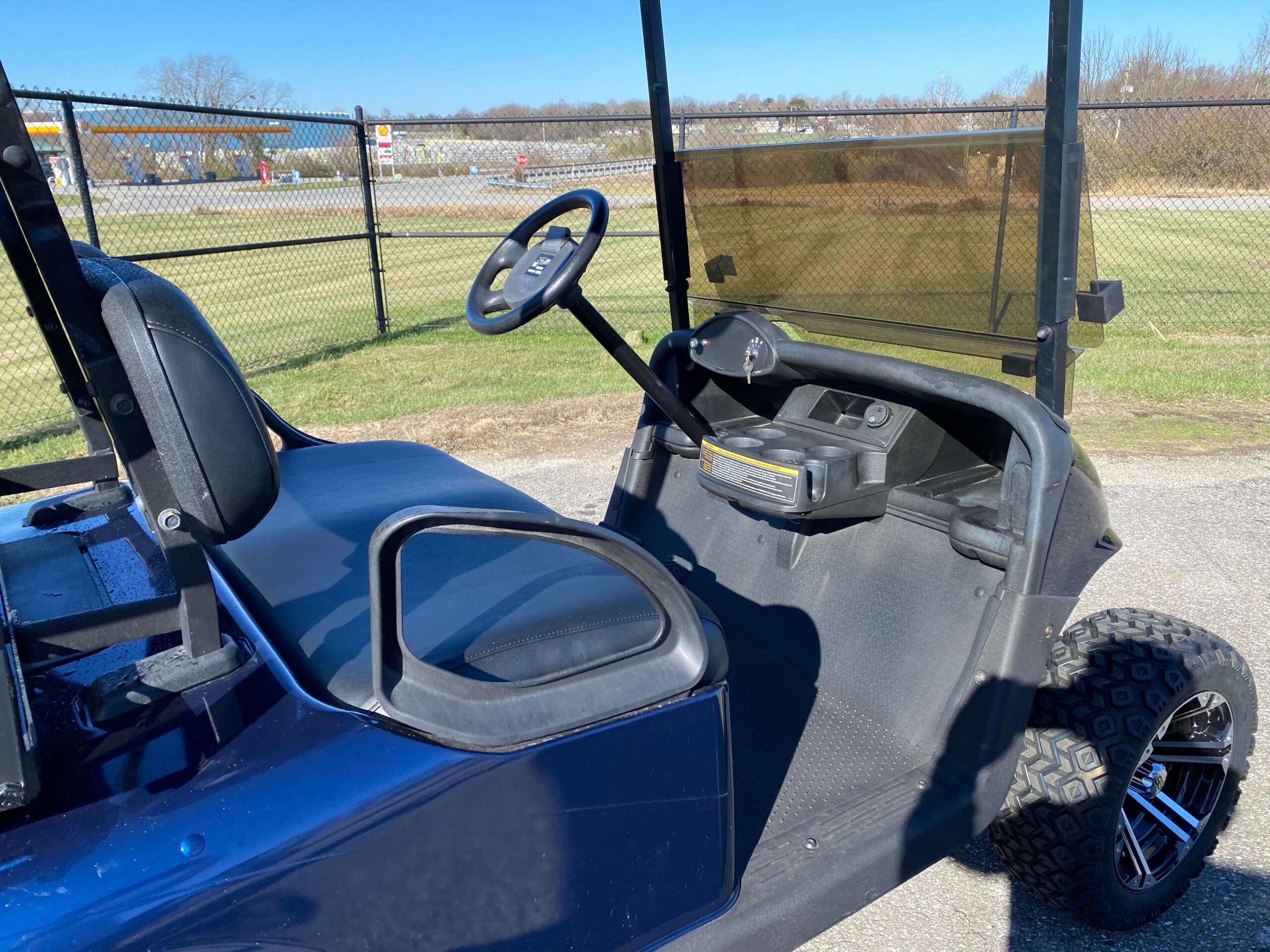 2017 EZGO RXV photo 2