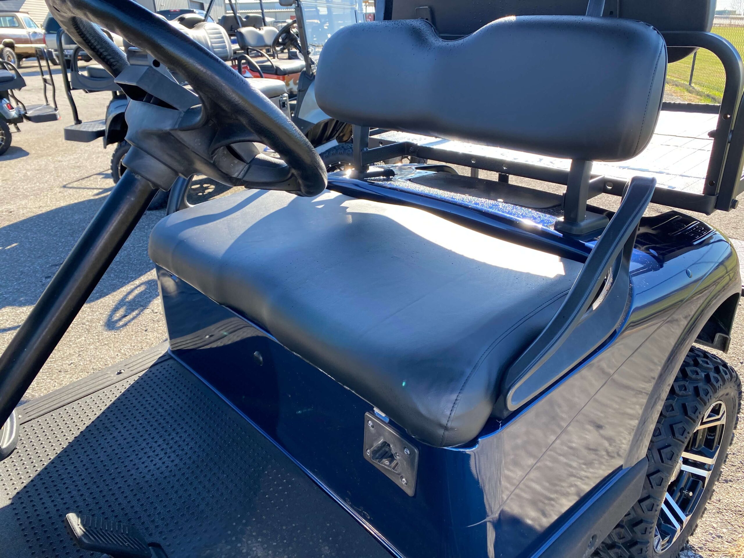 2017 EZGO RXV photo 8