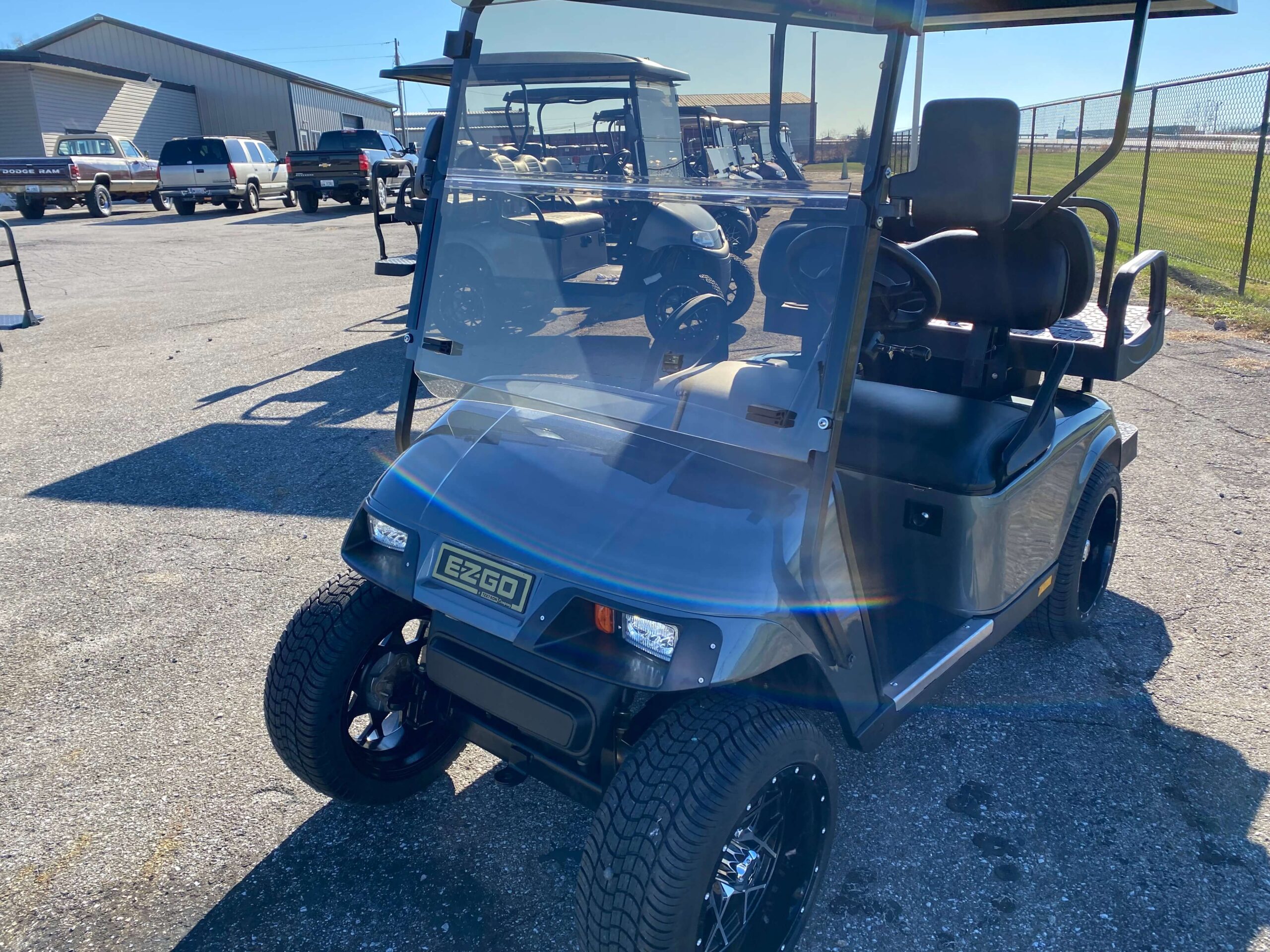 2018 EZGO TXT photo 7