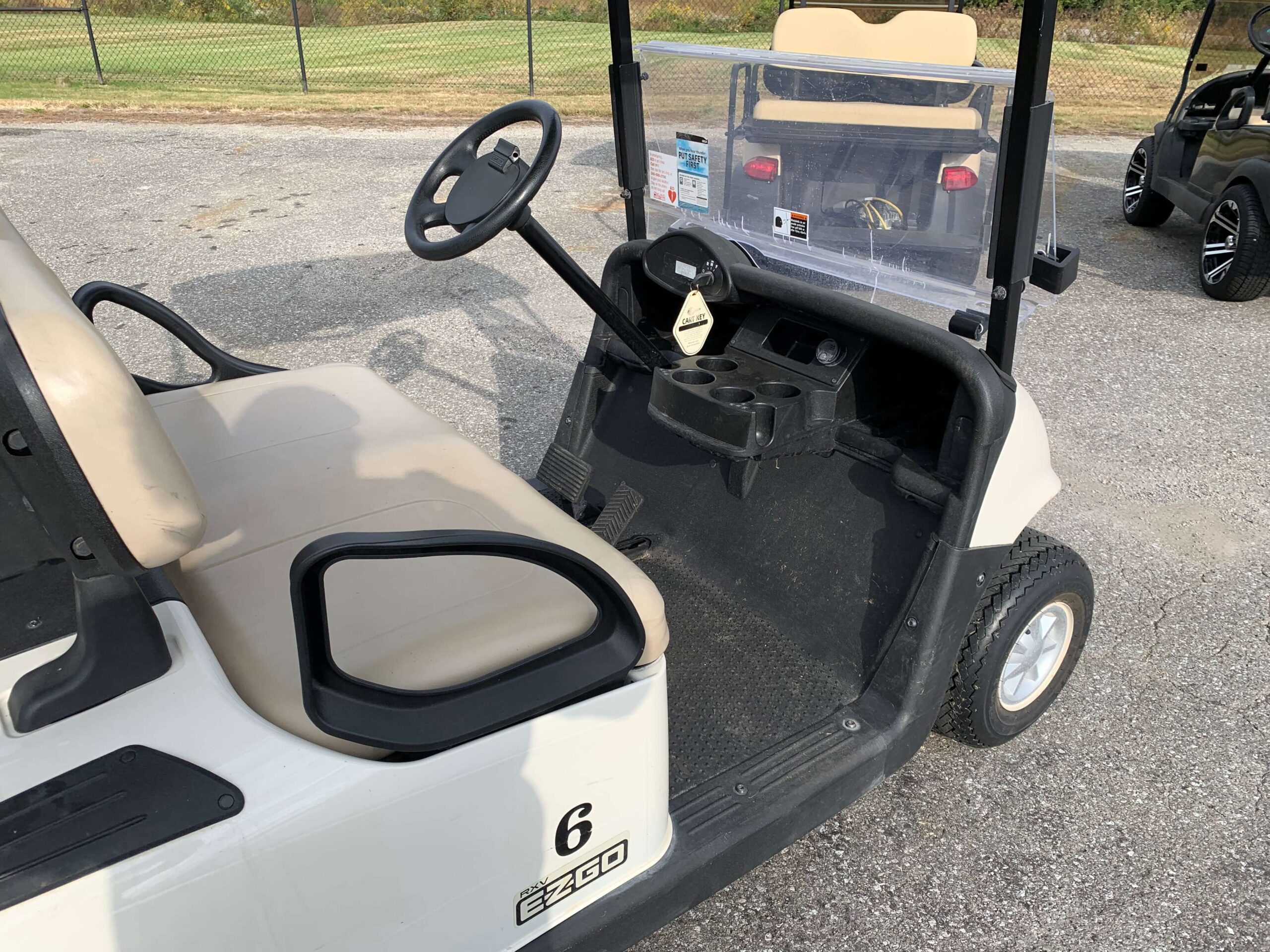 2018 EZGO RXV photo 2