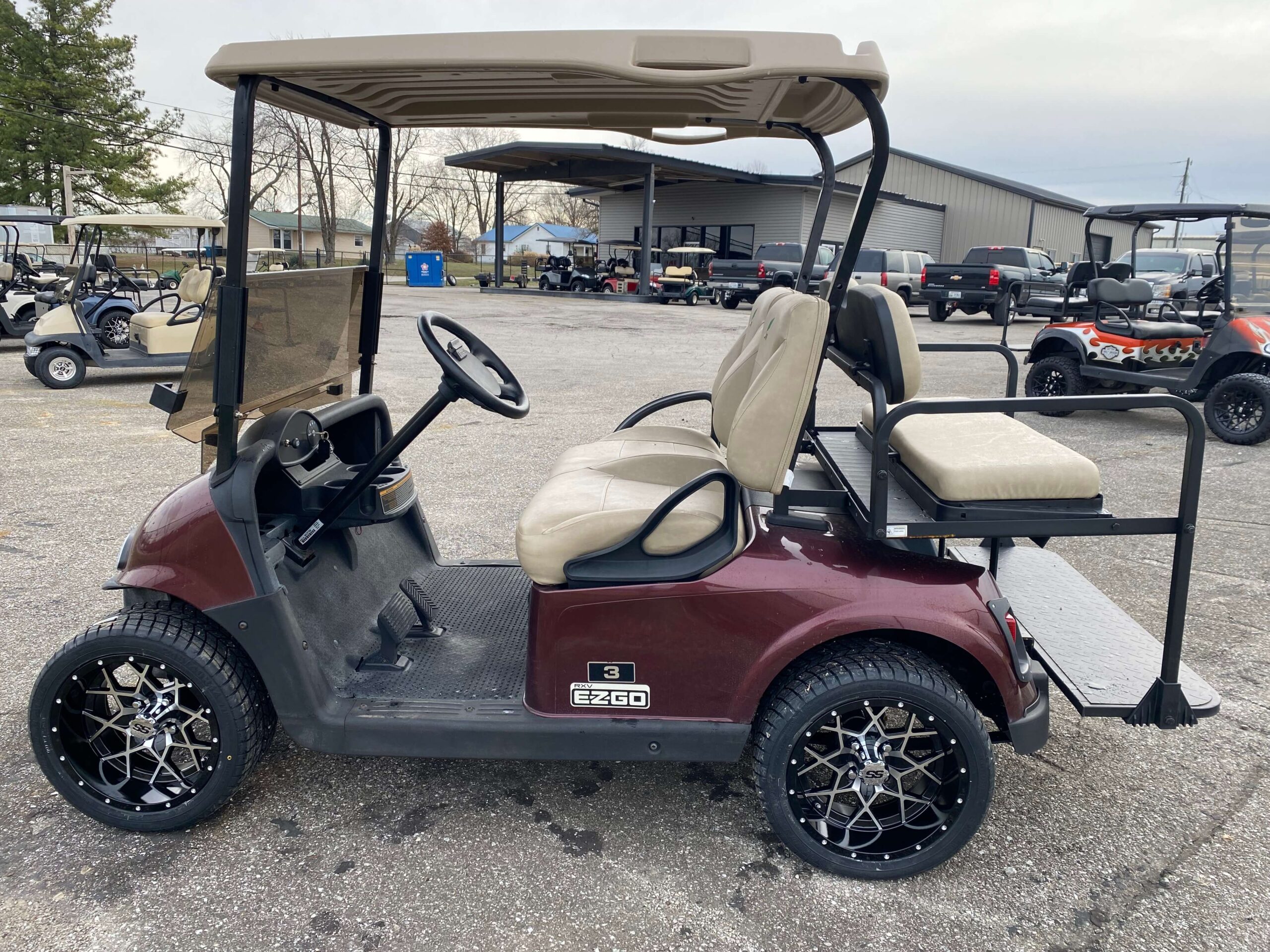2018 EZGO RXV photo 6