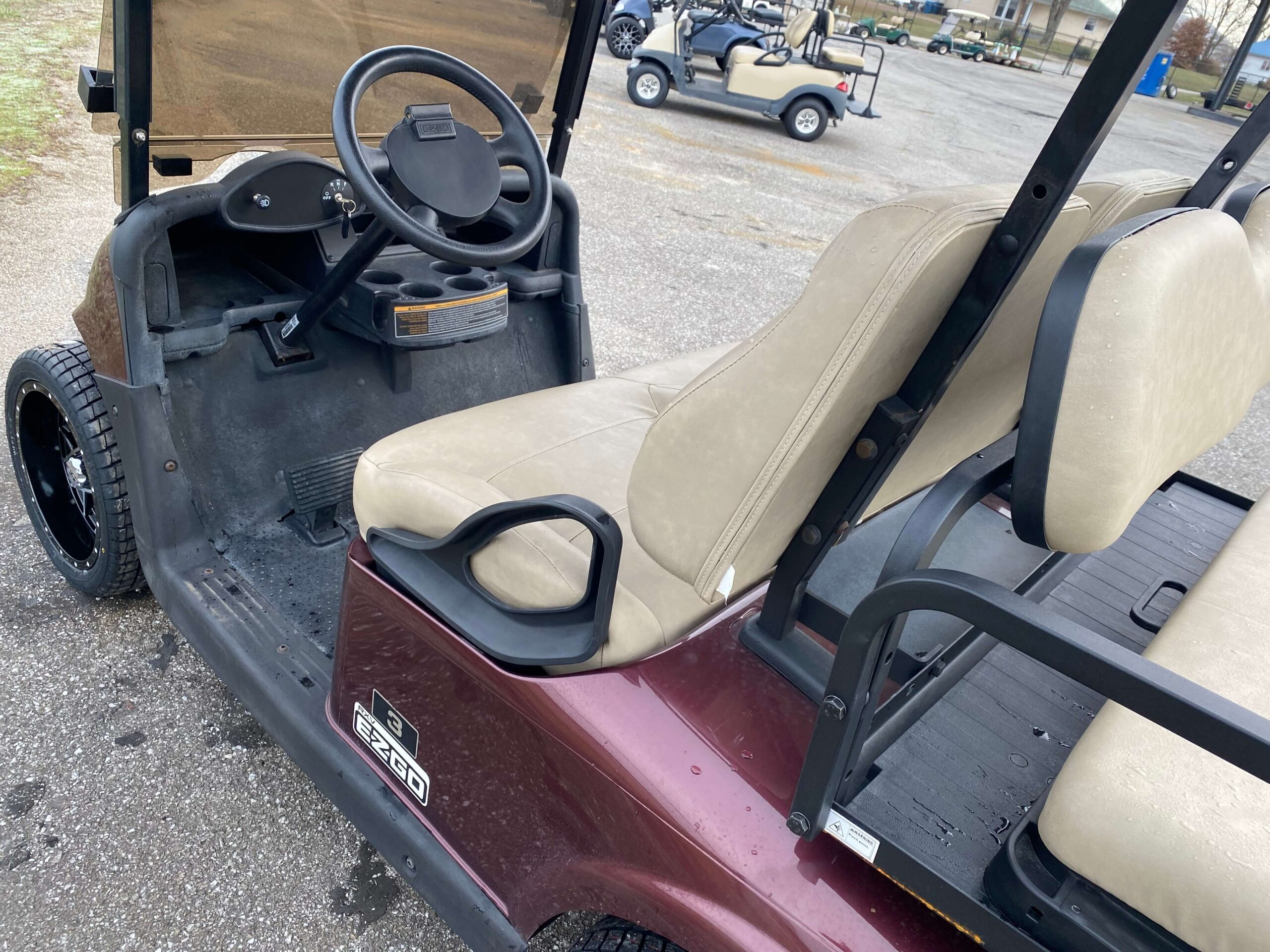 2018 EZGO RXV photo 5