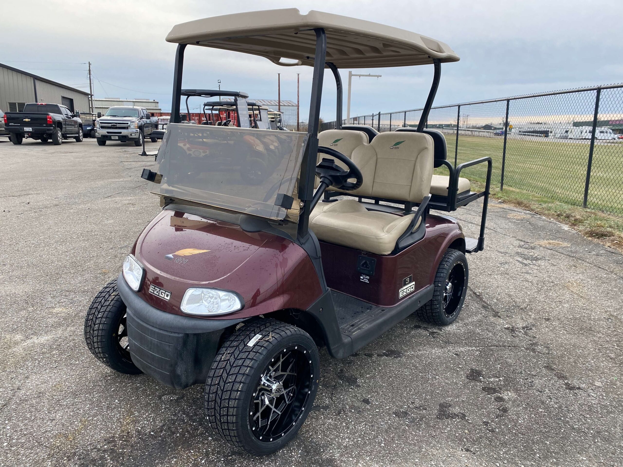2018 EZGO RXV photo 7