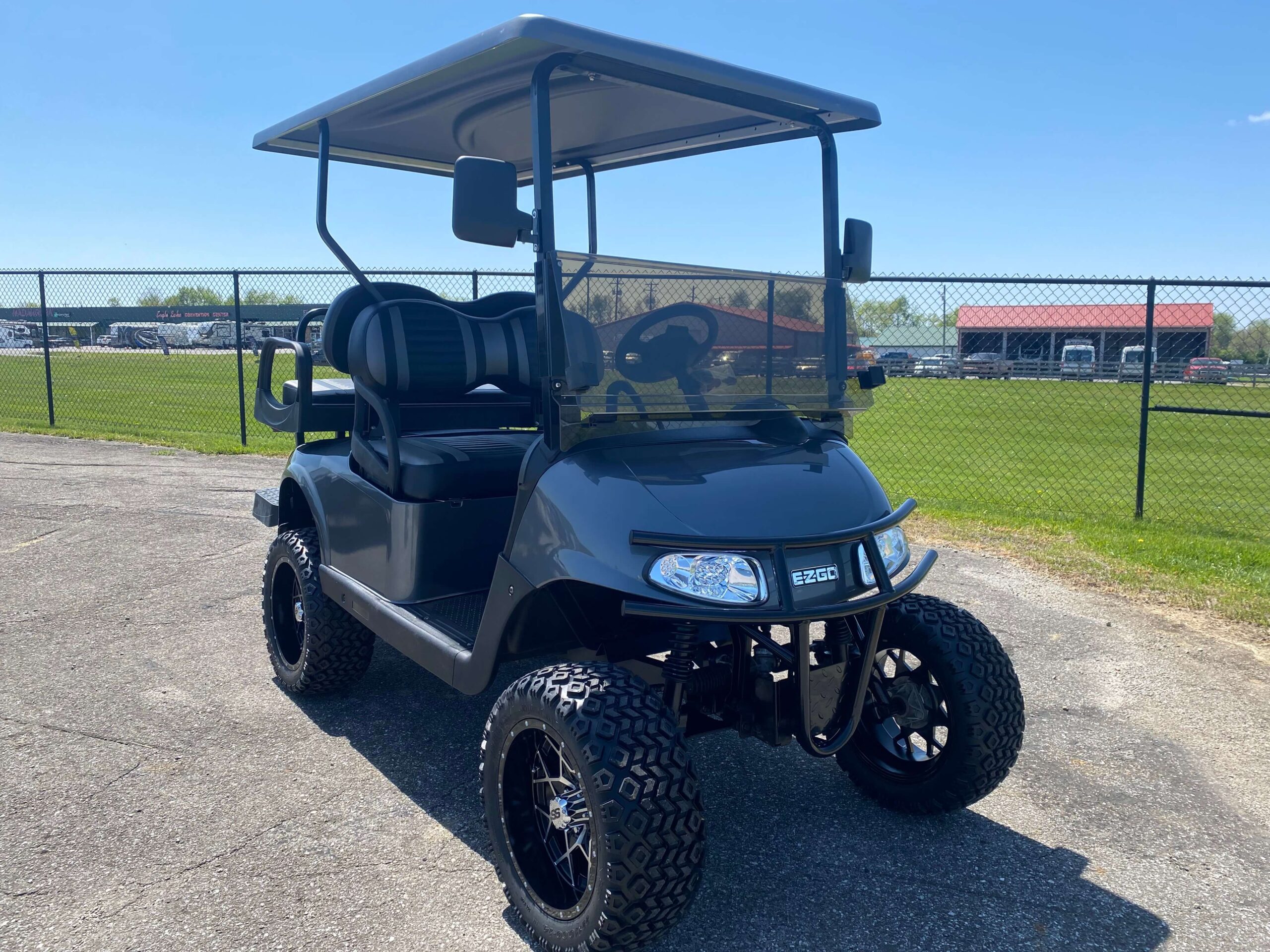 2018 EZGO RXV photo 8