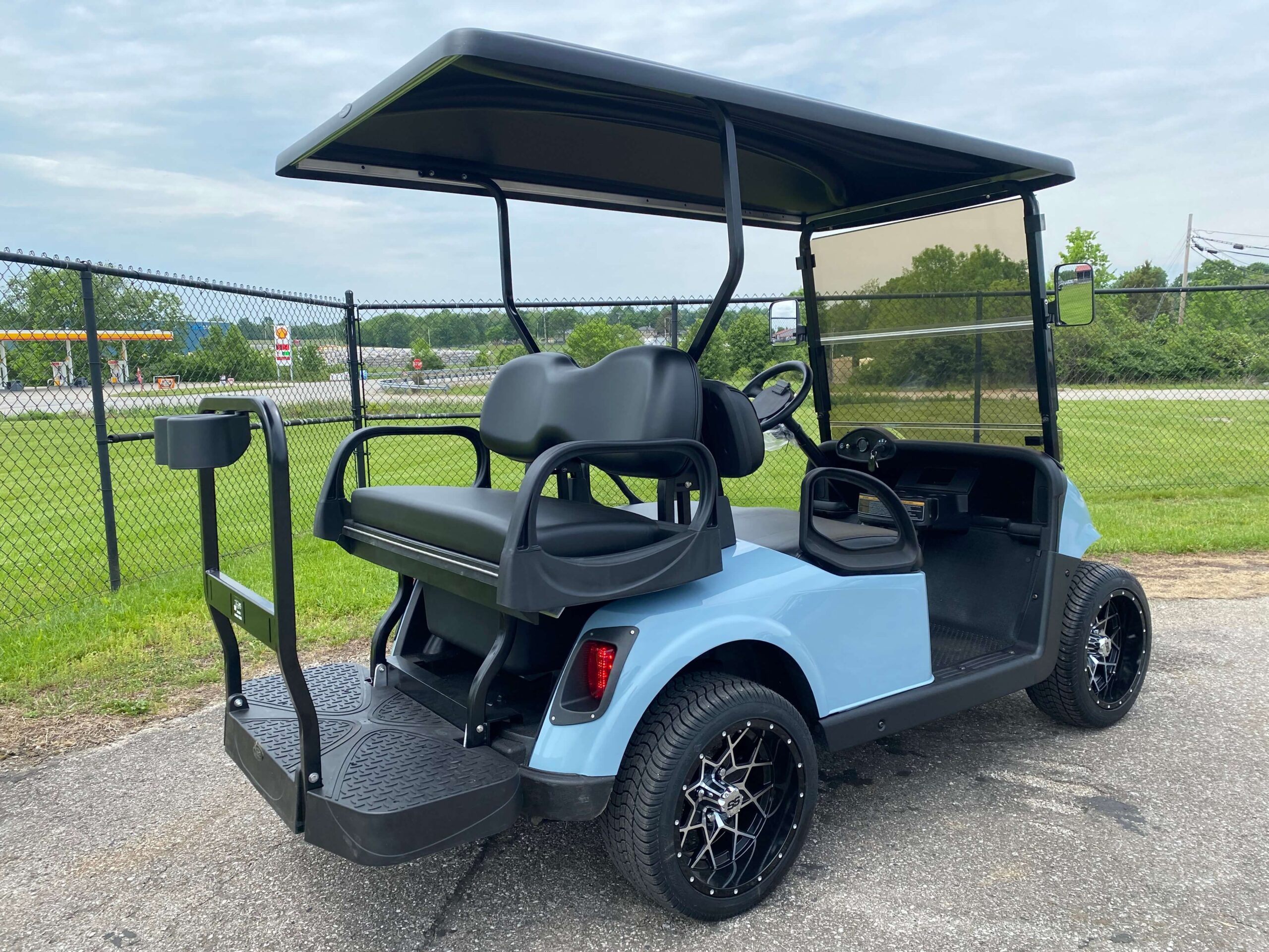 2017 EZGO RXV photo 2