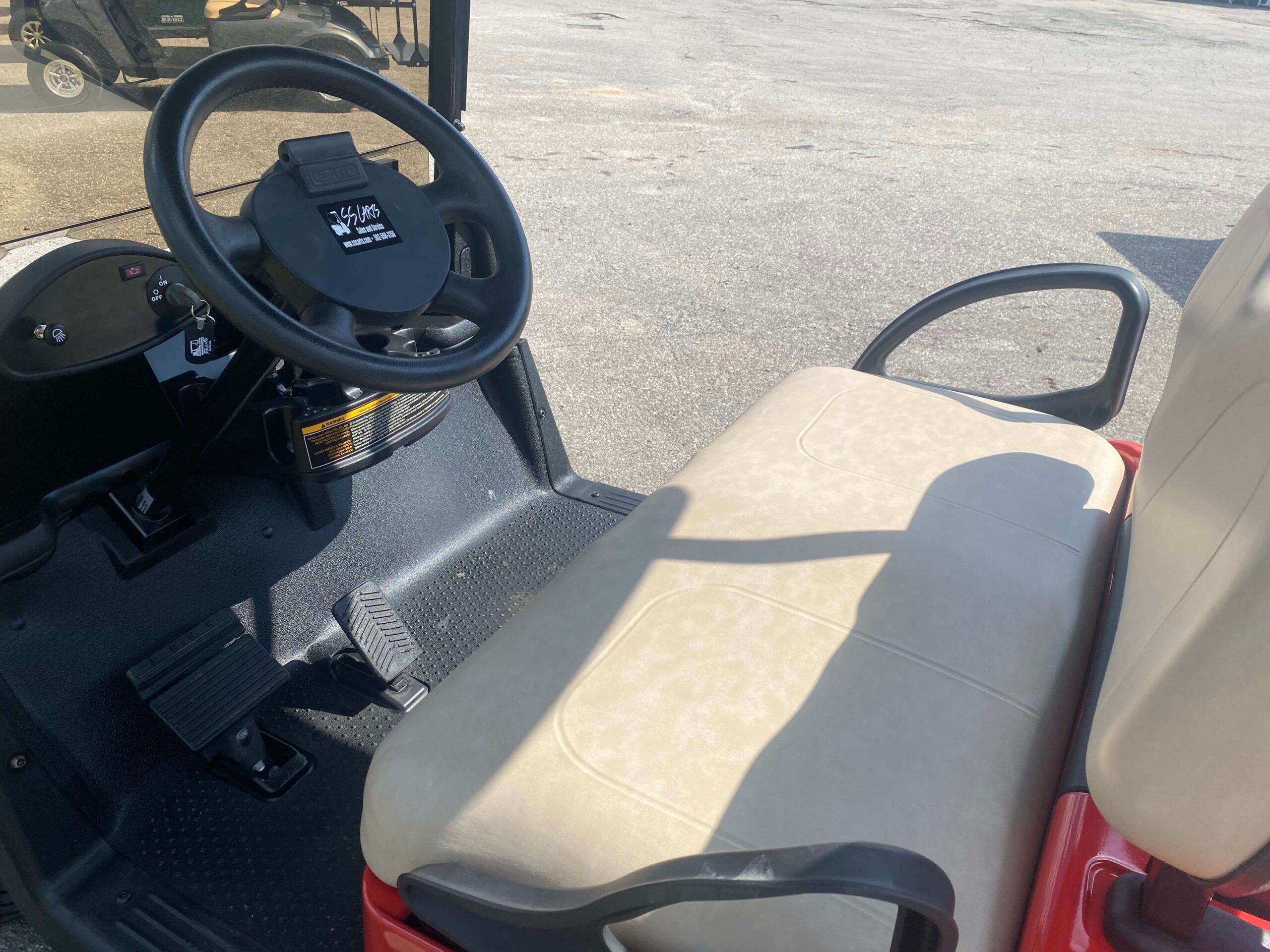 2020 EZGO RXV photo 6