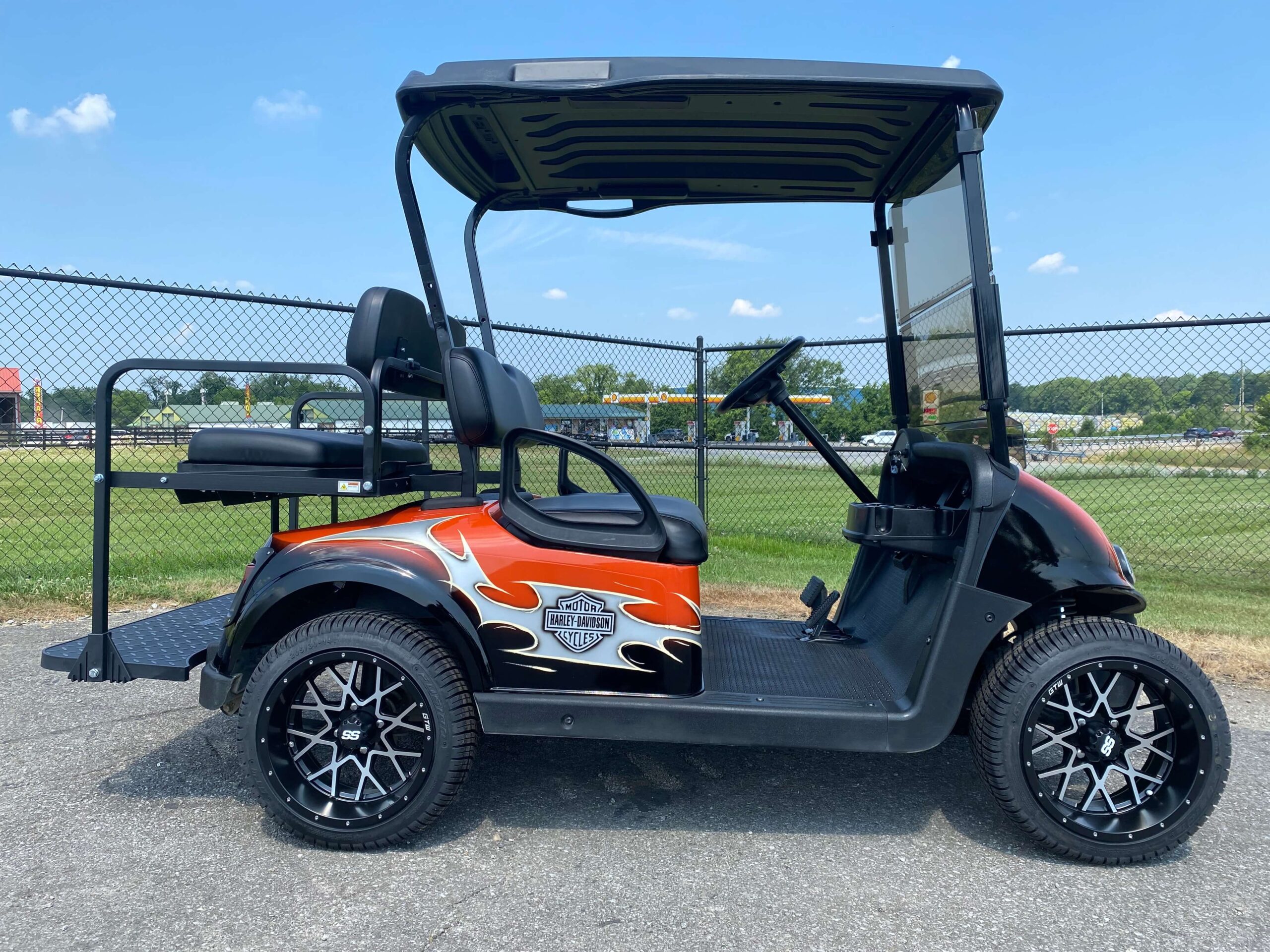 2020 EZGO RXV photo 2