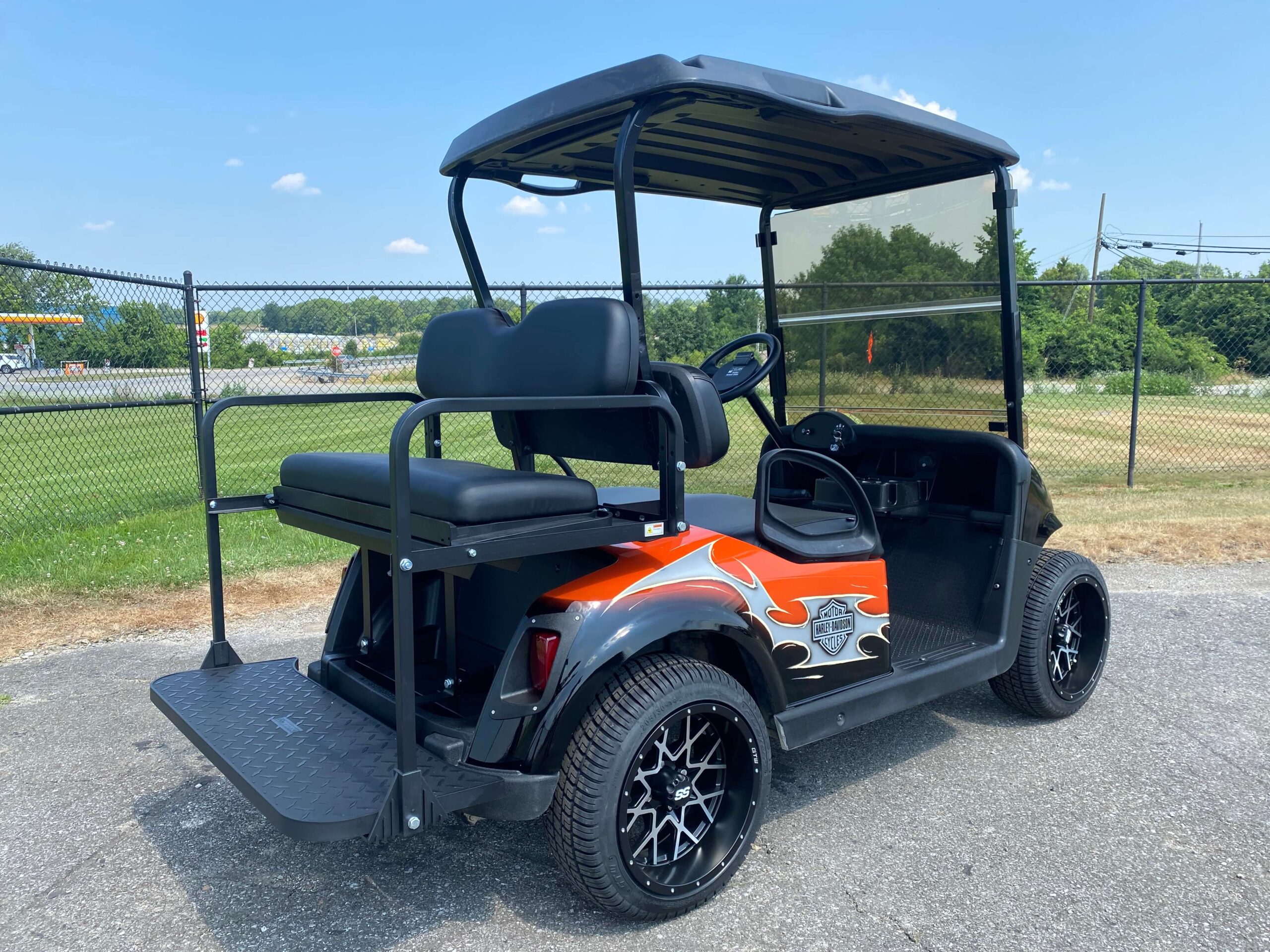 2020 EZGO RXV photo 3