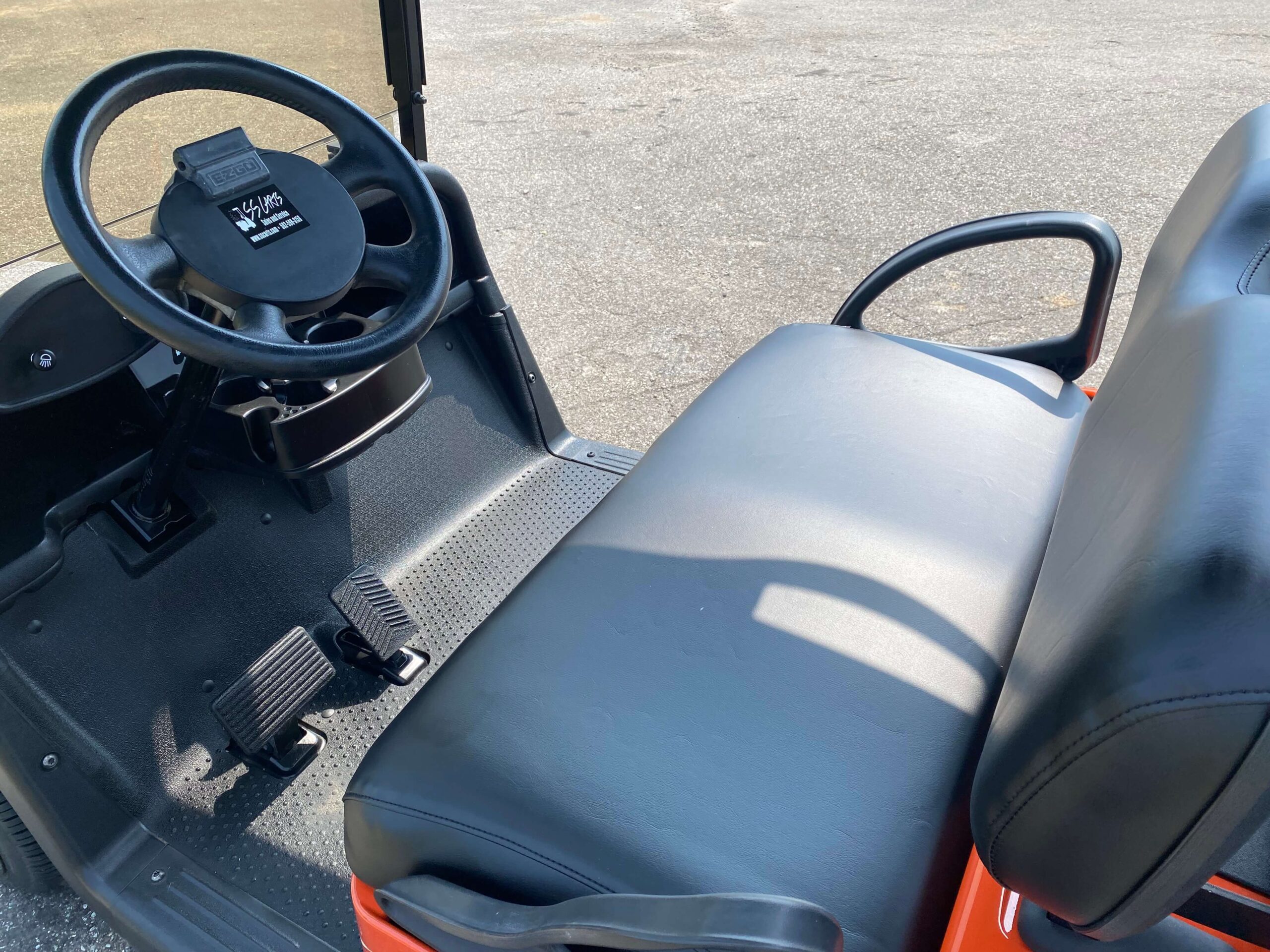 2020 EZGO RXV photo 8
