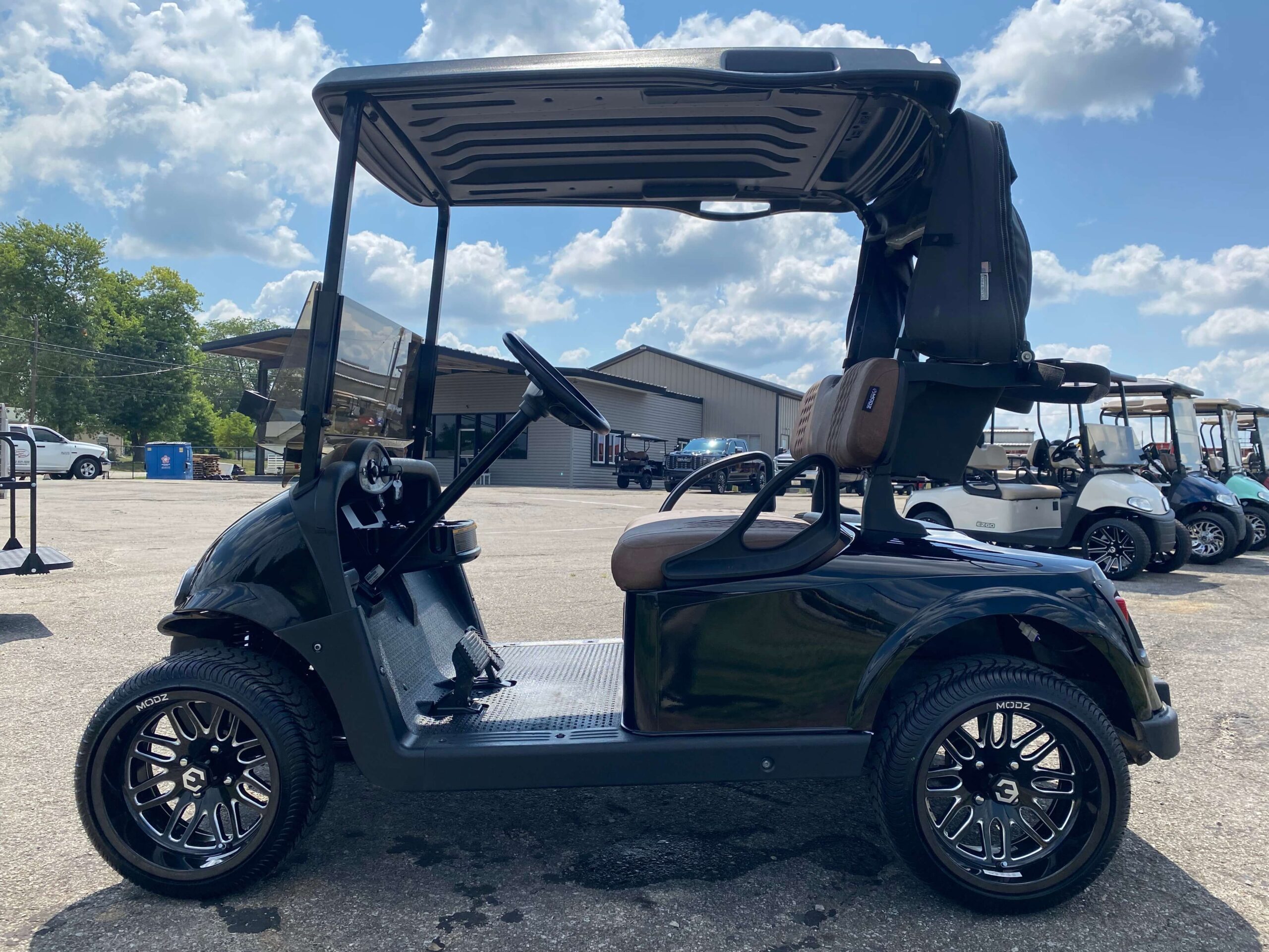 2020 EZGO RXV photo 6