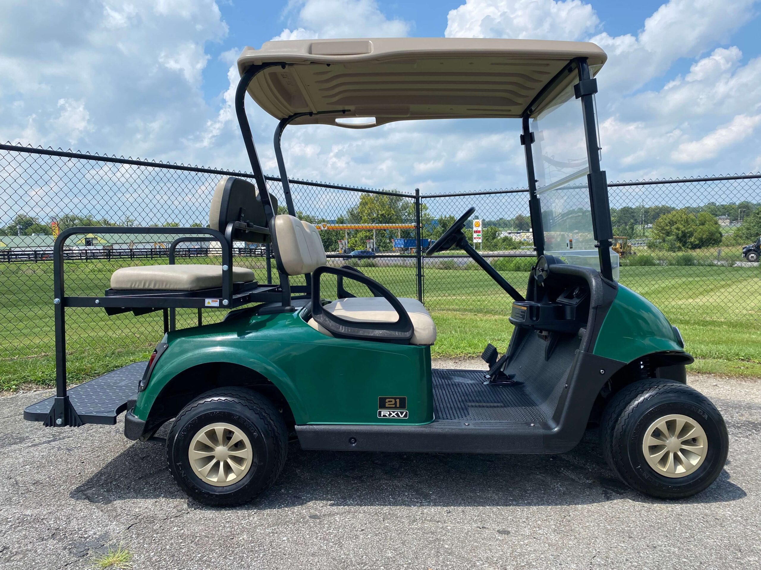 2019 EZGO RXV photo 2