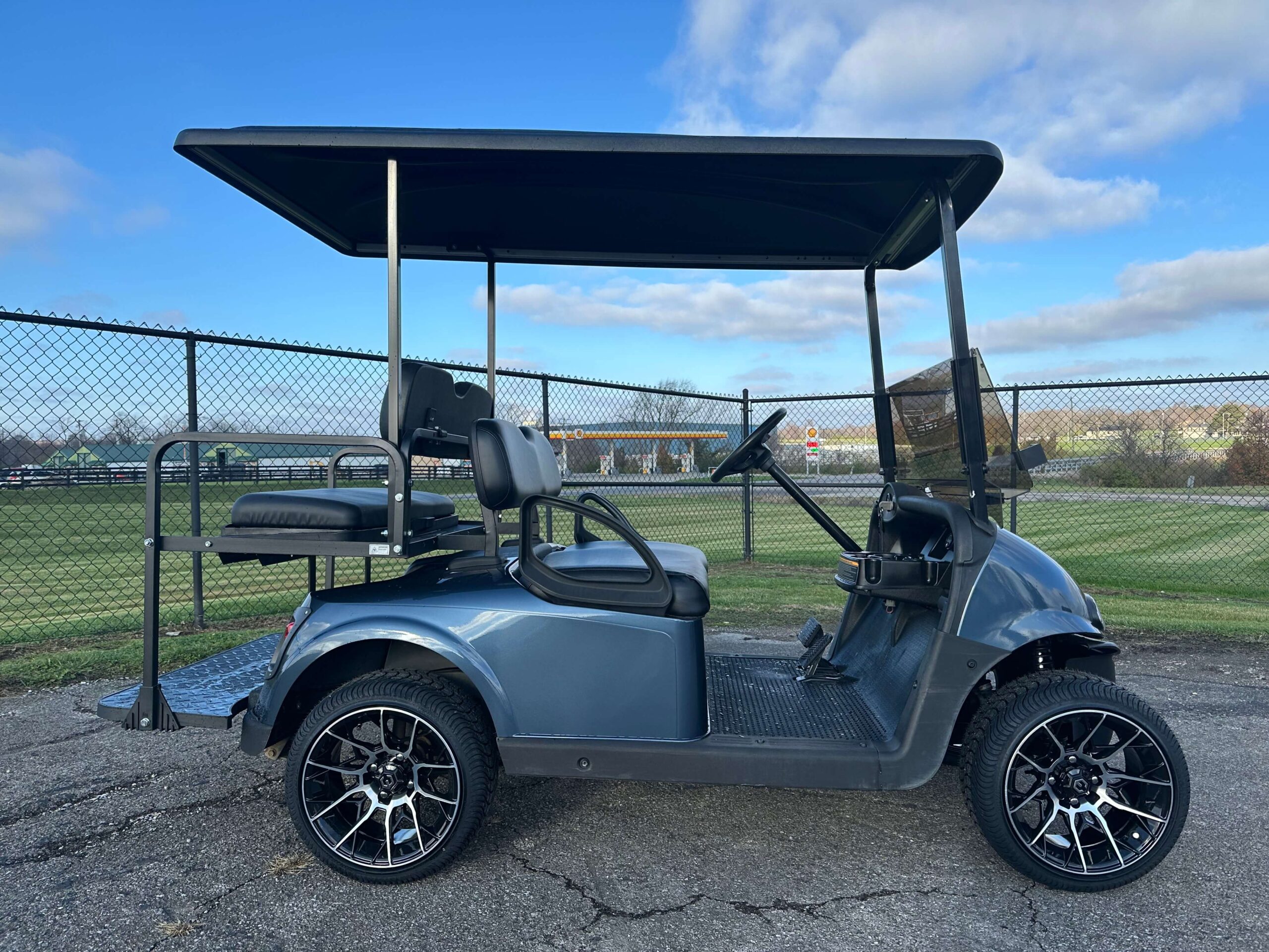 2020 EZGO RXV photo 2