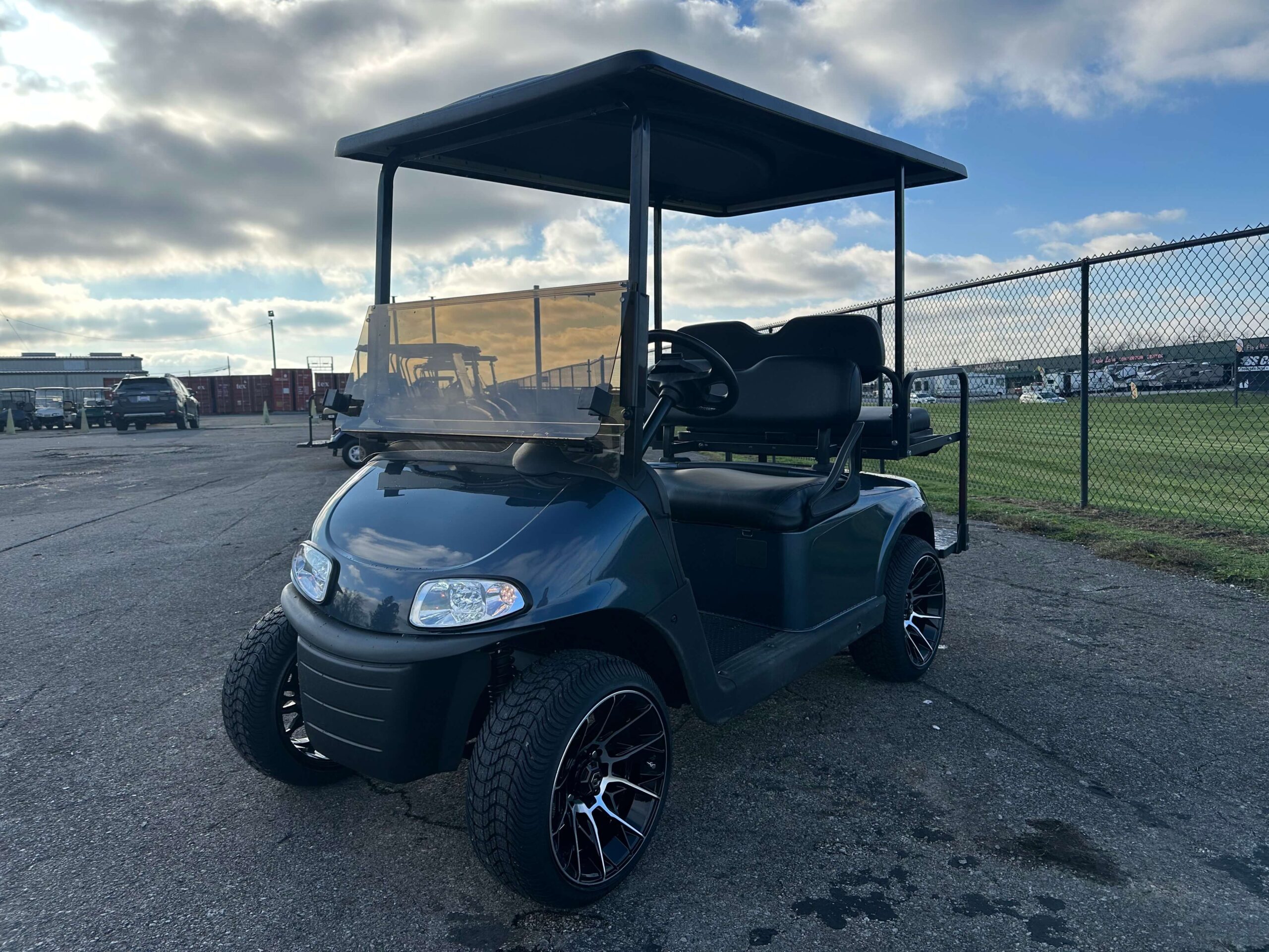 2020 EZGO RXV photo 9