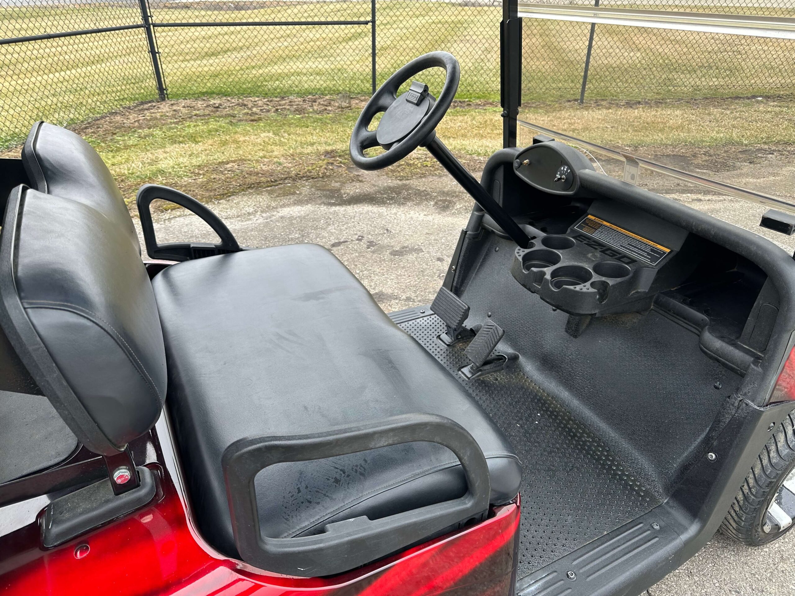 2013 EZGO RXV photo 3