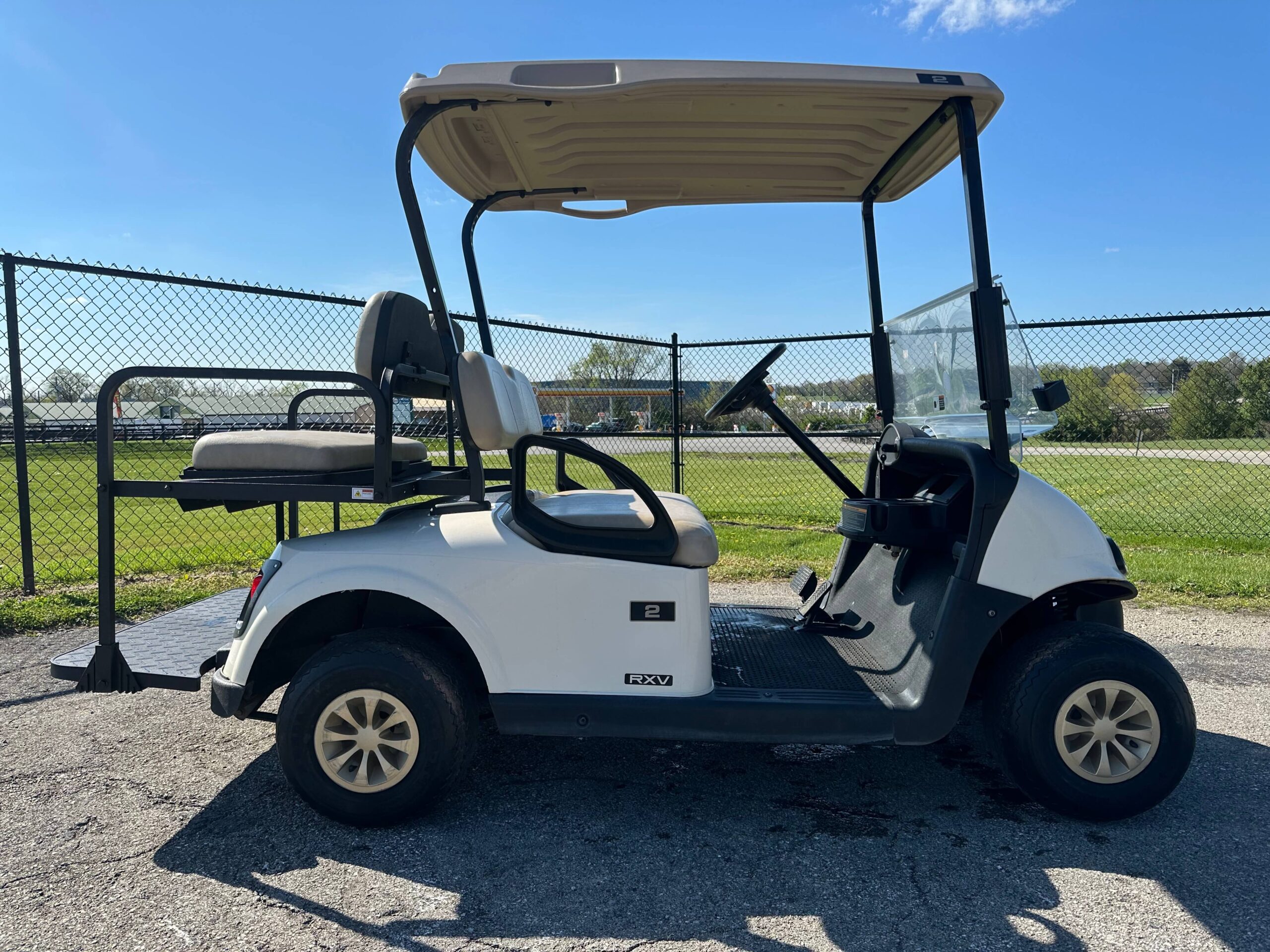 2019 EZGO RXV photo 2