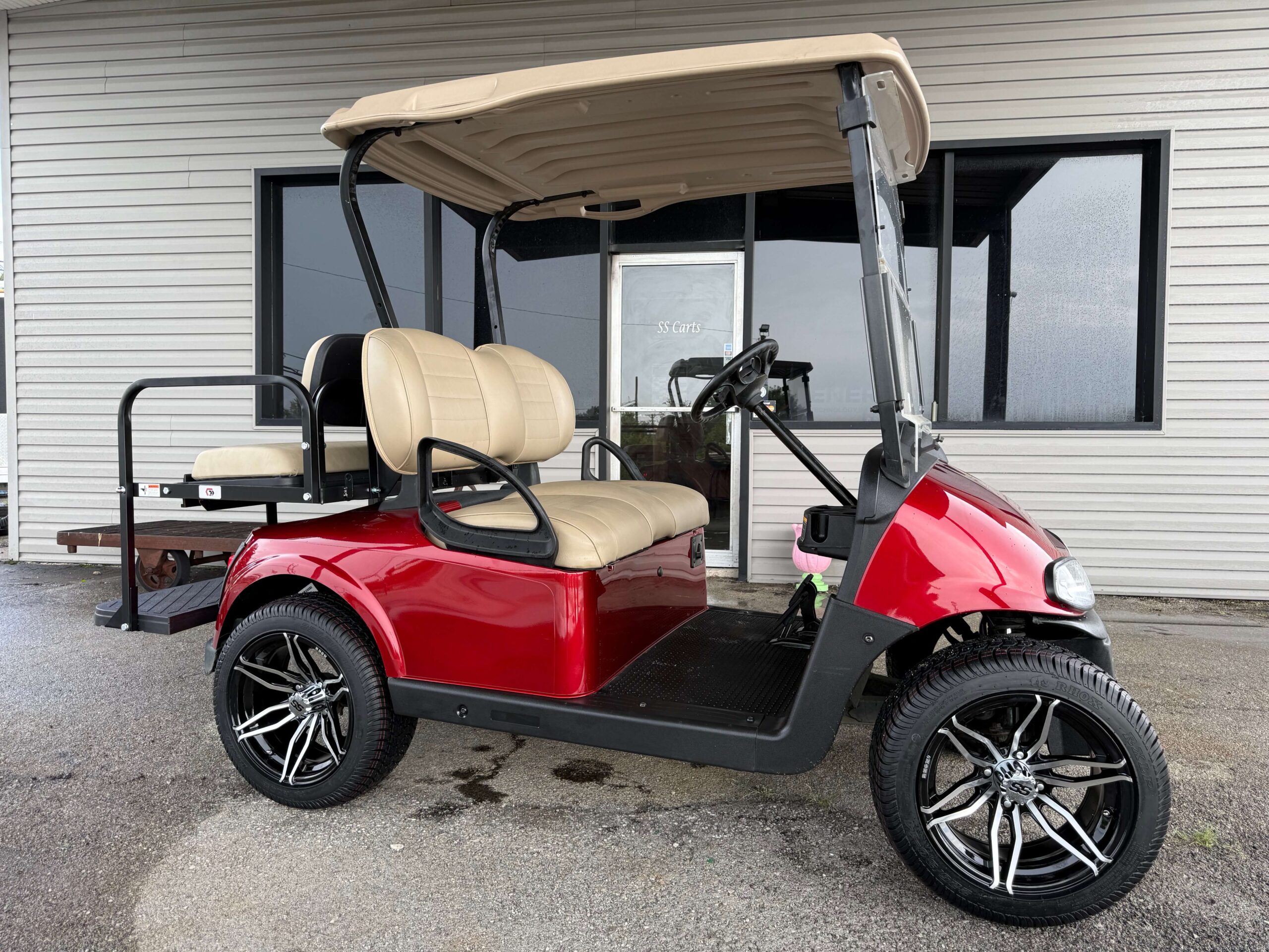2019 E-Z GO RXV Electric 4P | Inferno Red
