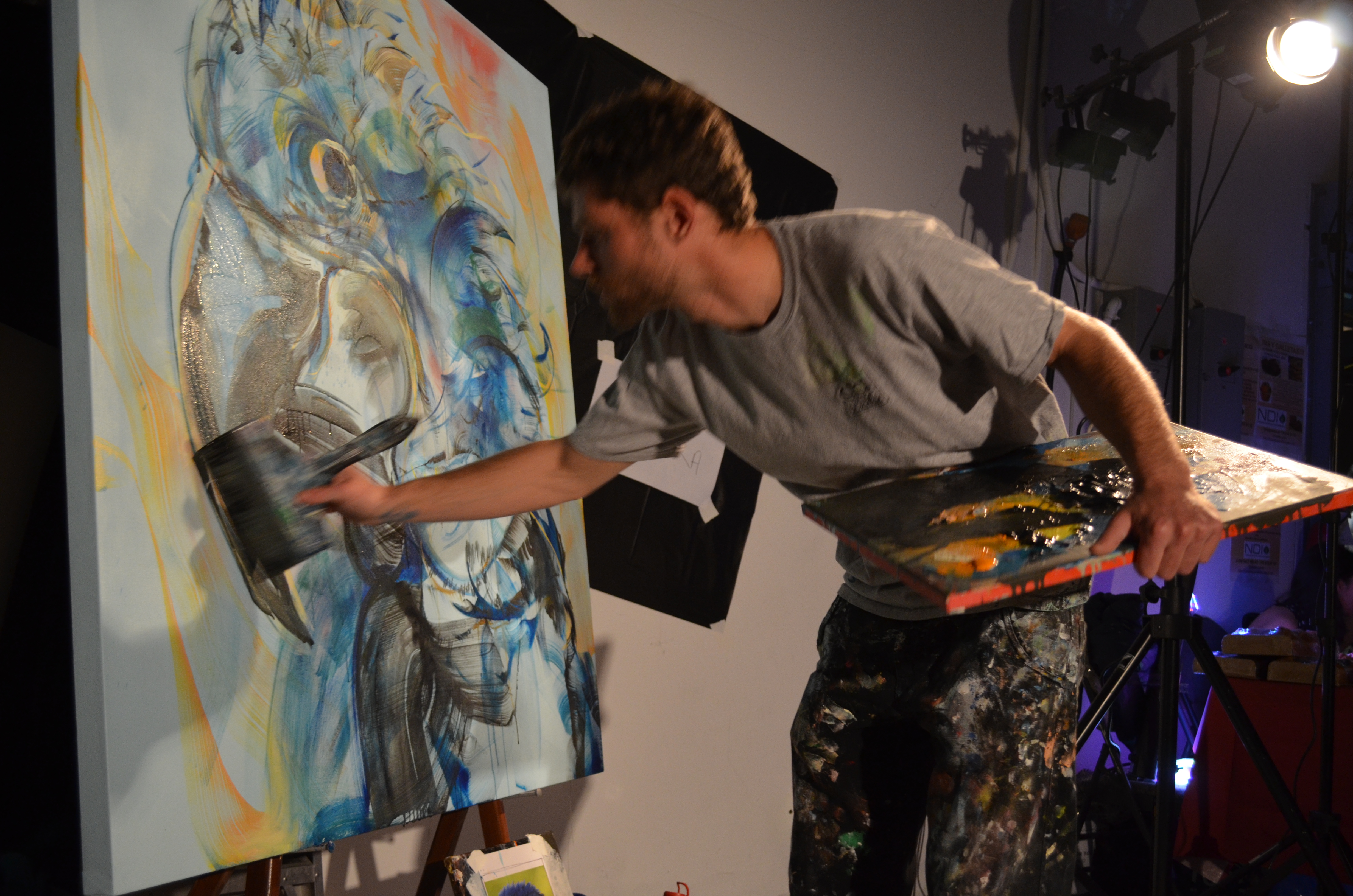 Artist Thibault Sendra live painting.
