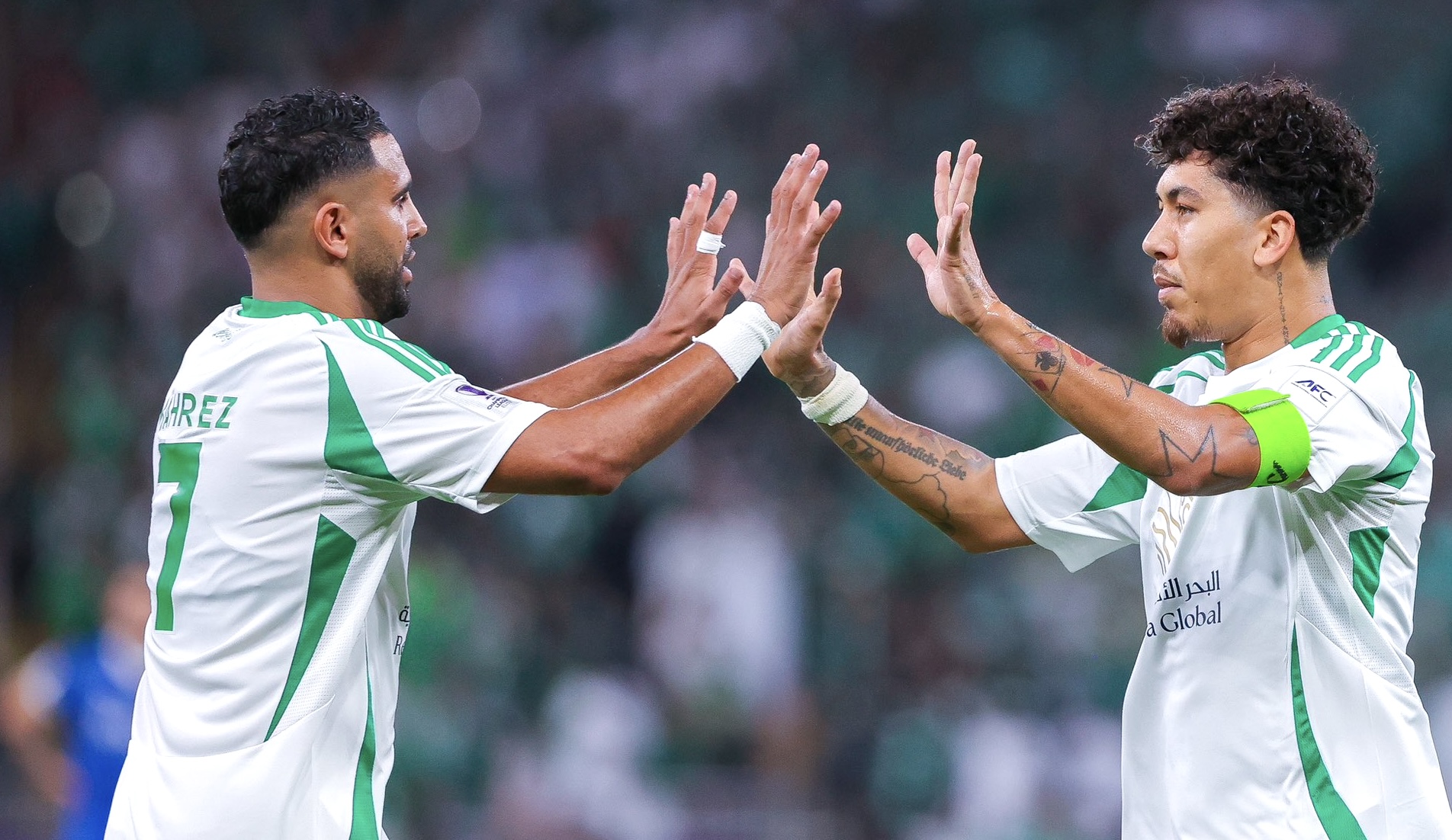 الأهلي السعودي يتخطى الهلال بثلاثية ويعبر بجدارة الى المباراة النهائية لدوري أبطال آسيا للنخبة الأهلي السعودي يتخطى الهلال بثلاثية ويعبر بجدارة الى المباراة النهائية لدوري أبطال آسيا للنخبة