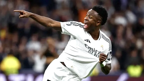 الخلافات متواصلة بين فينيسيوس وادارة ريال مدريد حول تجديد التعاقد