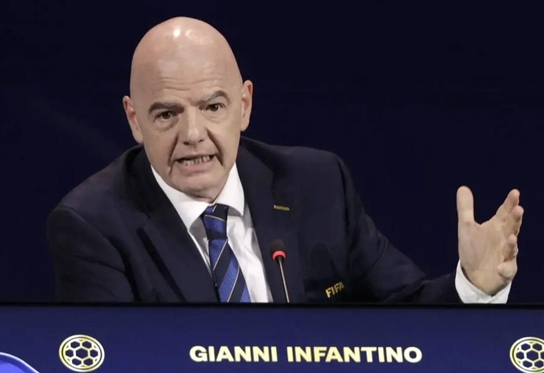 الفيفا يواجه دعوى قضائية بشأن قواعد انتقال اللاعبين الفيفا يواجه دعوى قضائية بشأن قواعد انتقال اللاعبين