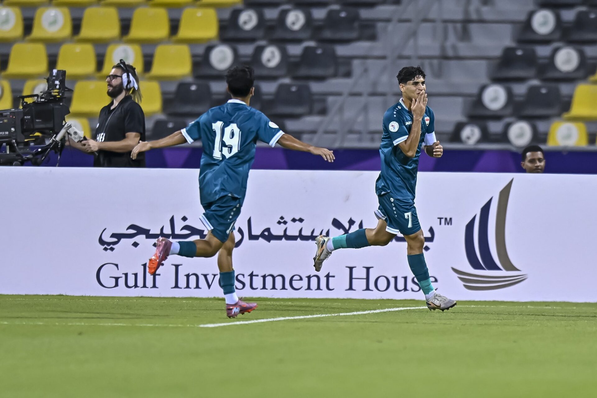 الجولة الثالثة من خليجي الناشئين تختتم اليوم بمباراتين مرتقبتين في المجموعة الثانية الجولة الثالثة من خليجي الناشئين تختتم اليوم بمباراتين مرتقبتين في المجموعة الثانية