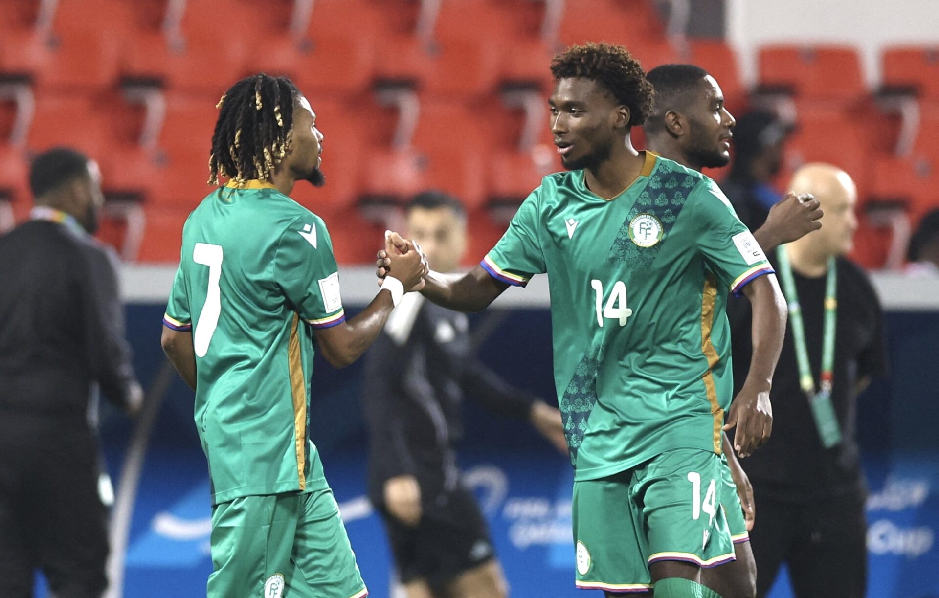 منتخبات البحرين وعمان والسودان وجزر القمر تكمل عقد المتأهلين لدور المجموعات&nbsp;في كأس العرب