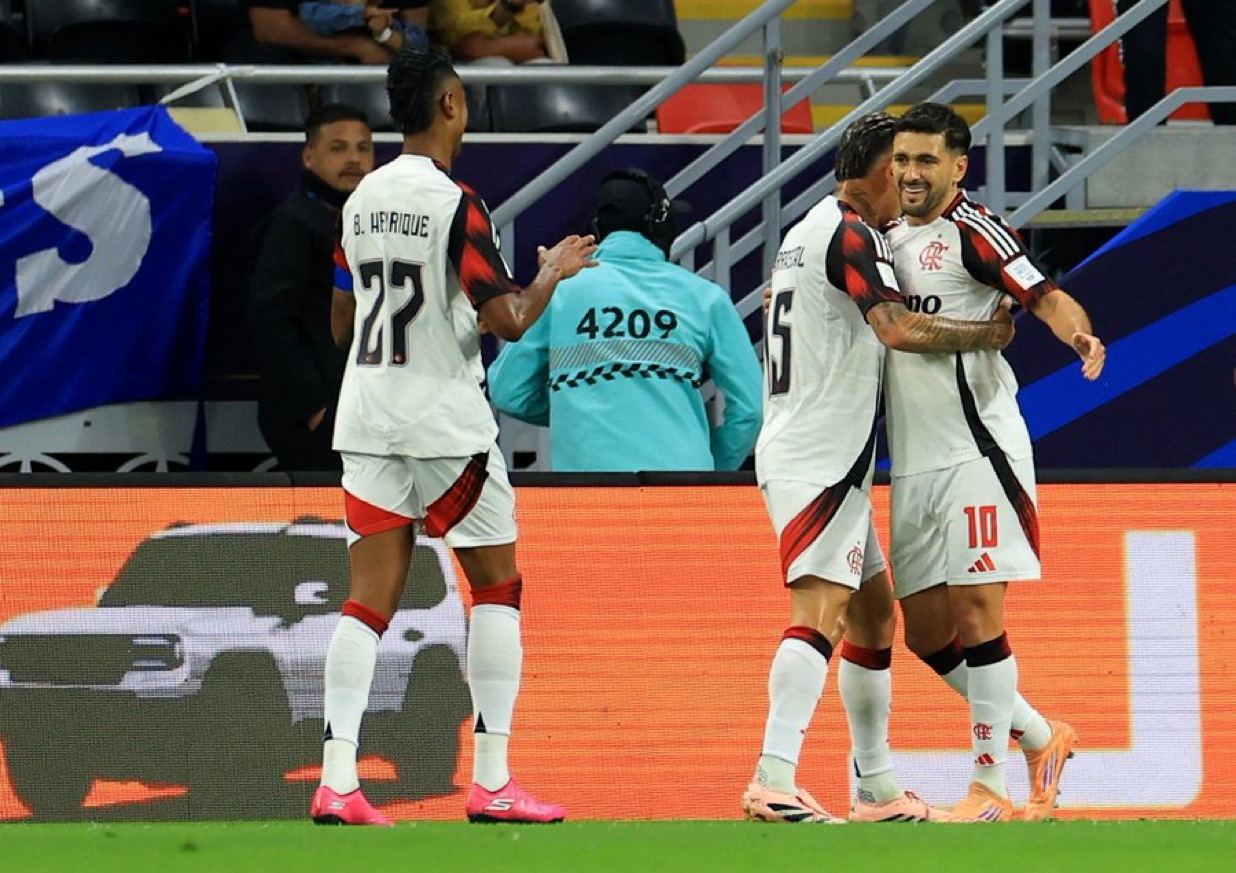 فلامنغو البرازيلي يتجاوز كروز أزول المكسيكي ويبلغ نصف نهائي كأس القارات للأندية &nbsp;