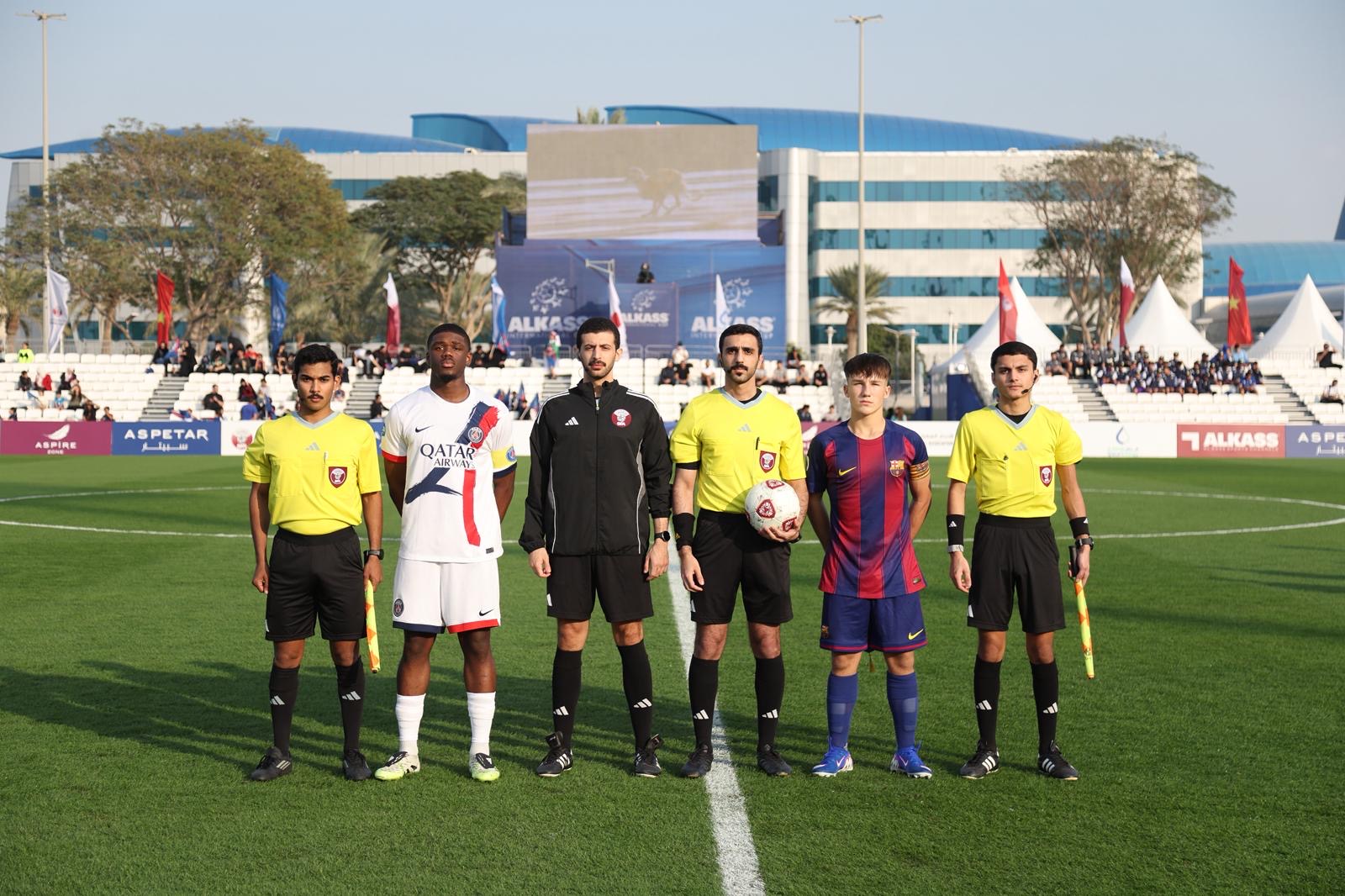 باريس سان جيرمان وبرشلونة يخوضان اليوم نهائي “الكاس الدولية” تحت 17 عاما باريس سان جيرمان وبرشلونة يخوضان اليوم نهائي “الكاس الدولية” تحت 17 عاما