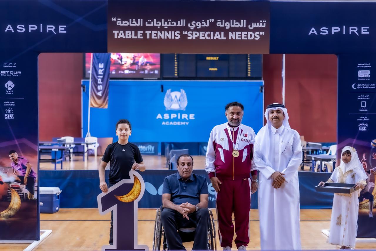 تتويج الفائزين في منافسات تنس الطاولة لذوي الإعاقة ..ليلة استثنائية في مهرجان رمضان الرياضي