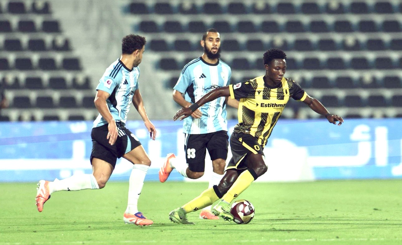 القطراوي يدافع أمام الوكراوي عن حظوظه في بلوغ المربع