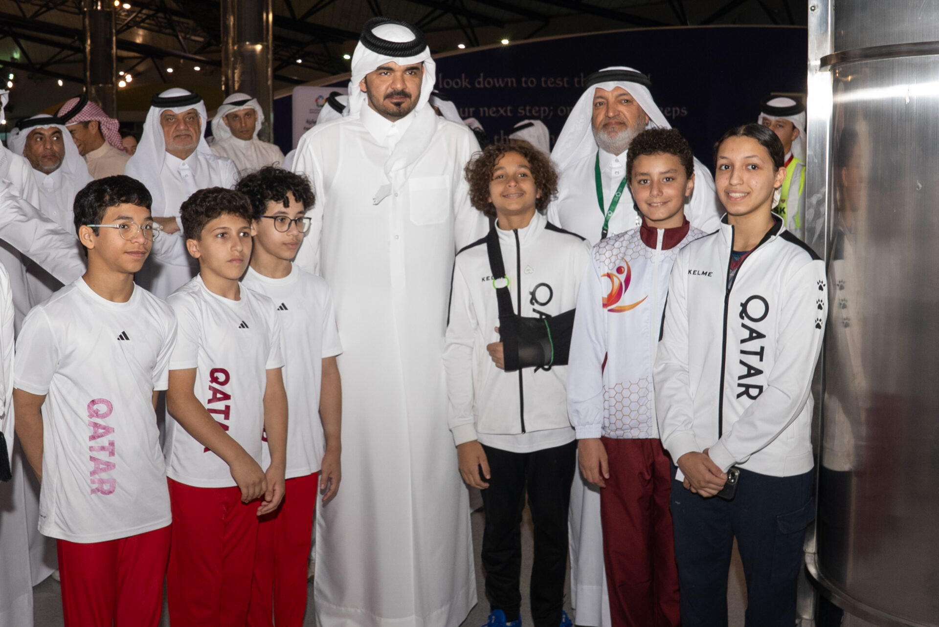 الشيخ جوعان يشهد جانباً من منافسات اليوم الختامي للبرنامج الأولمبي المدرسي&nbsp;