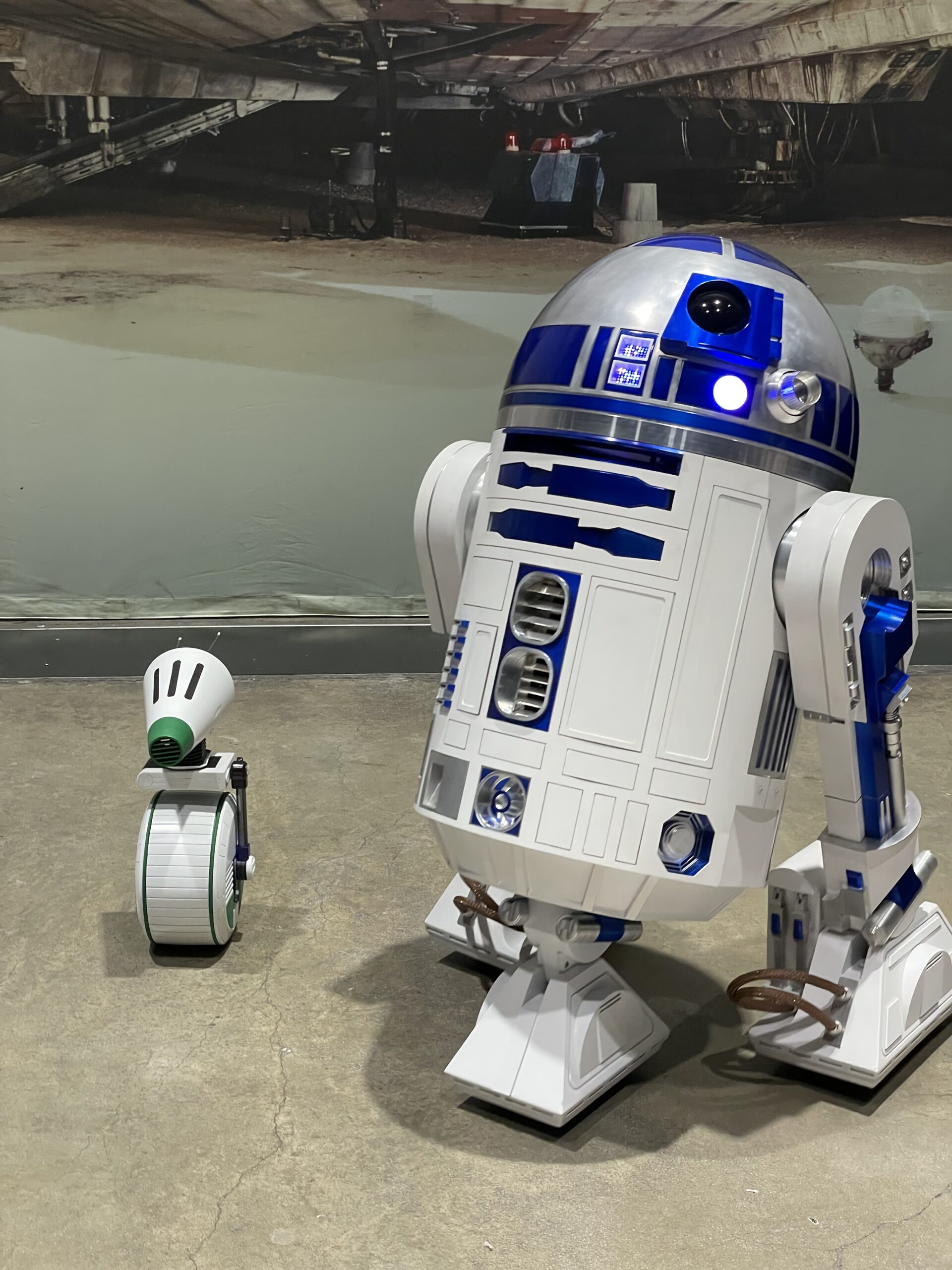 Bay Area Droid Builders - Fan recreations of your favorite Star Wars droids - Maker Faire Bay Area