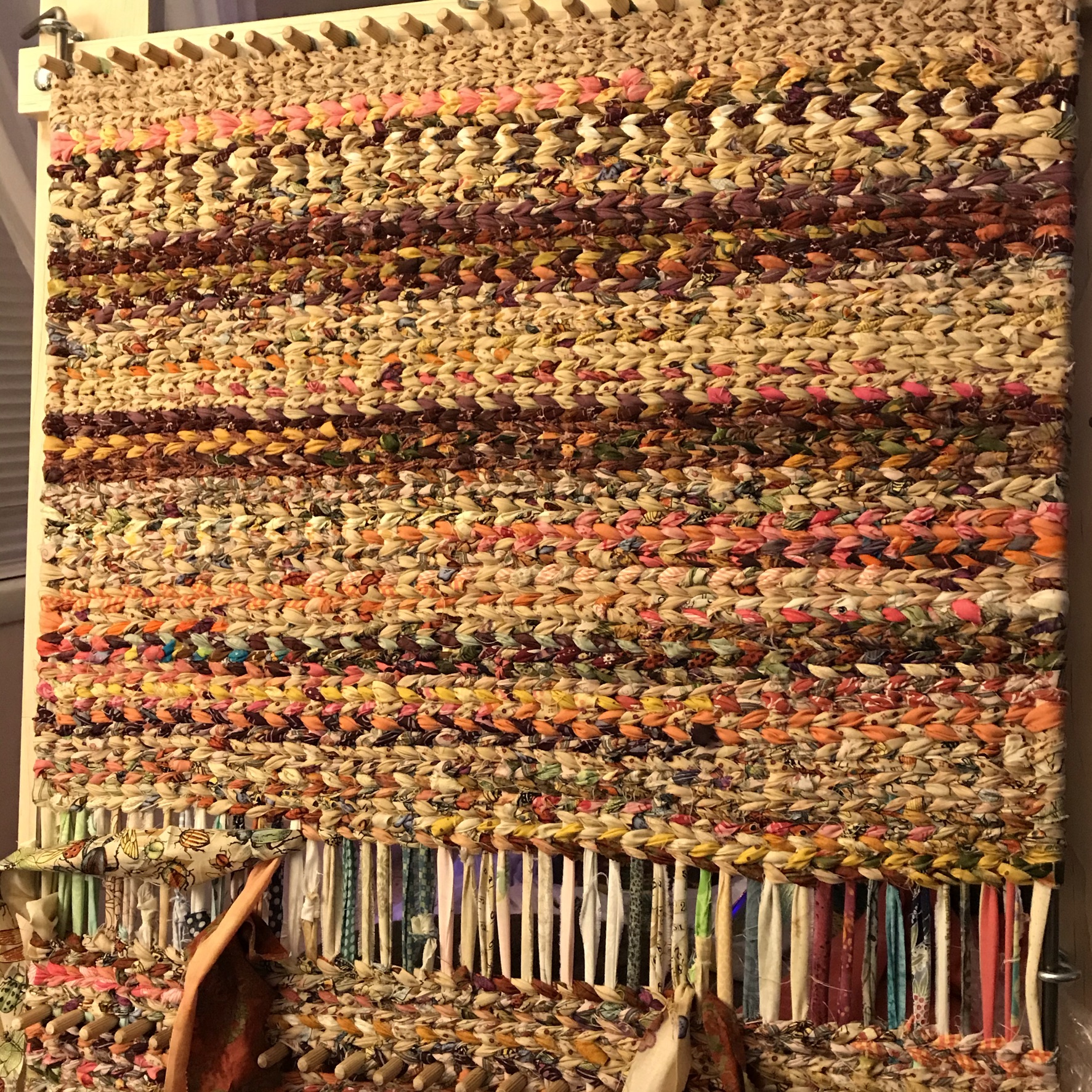 Twining Loom -how to make a scrap fabric rug - Maker Faire Syracuse