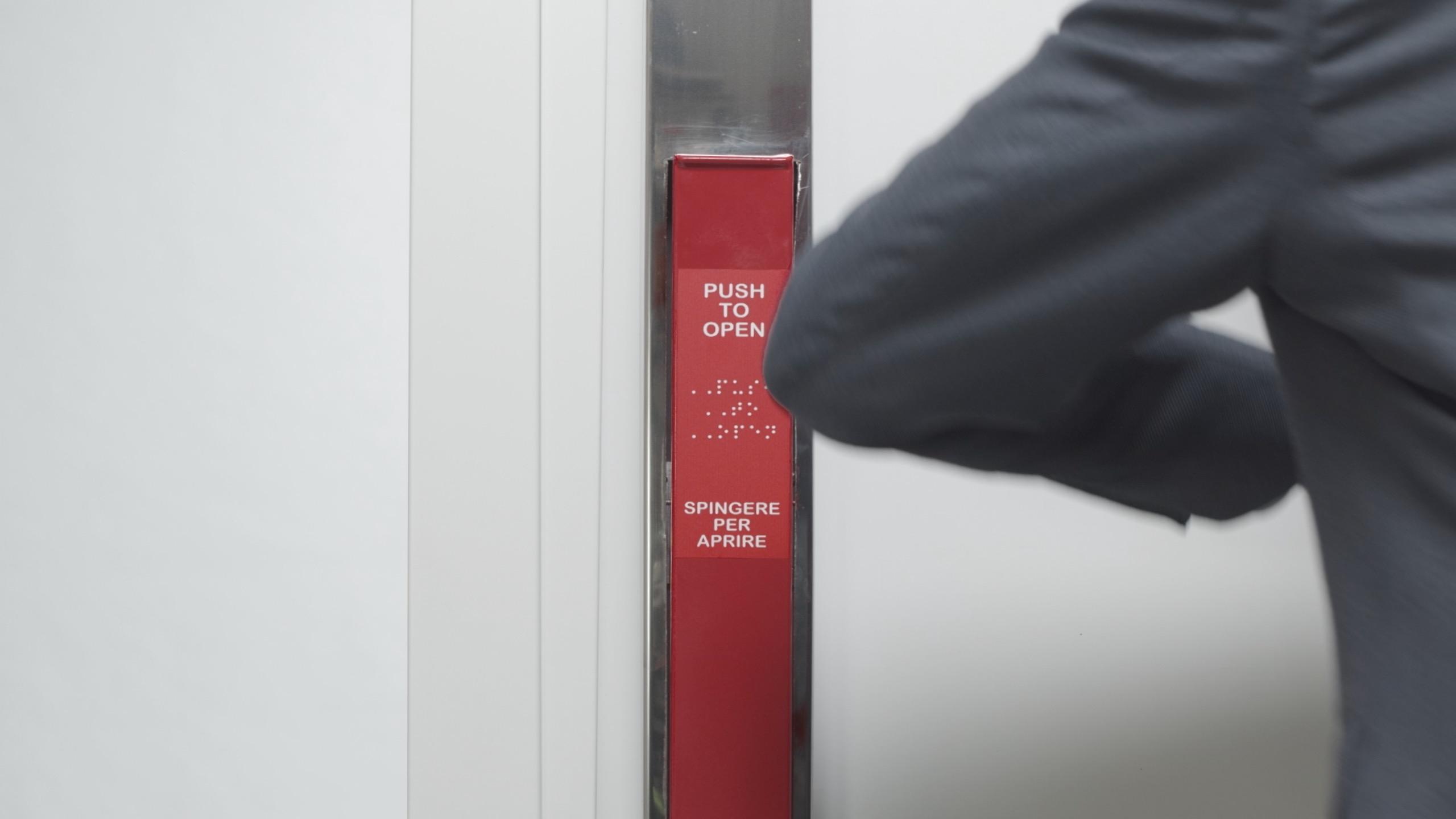 DOOR-GIENIC - 1It1dSkNpta2r.jpg