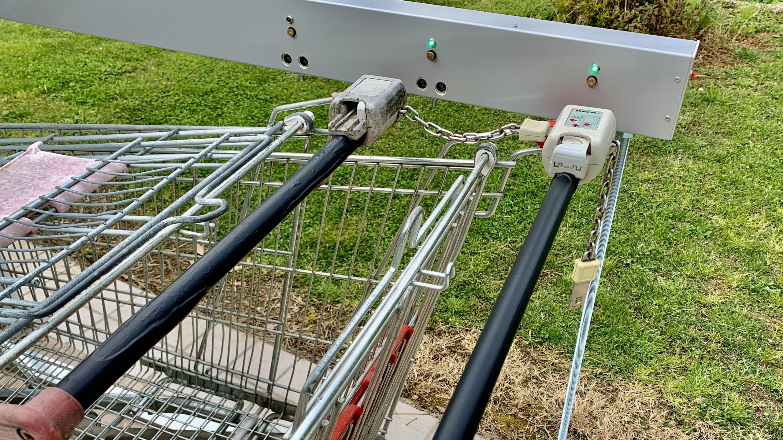 SANITRON, SANIFICATORE AUTOMATICO PER CARRELLI DELLA SPESA - 1ZnTsPJHIz6jd.jpeg