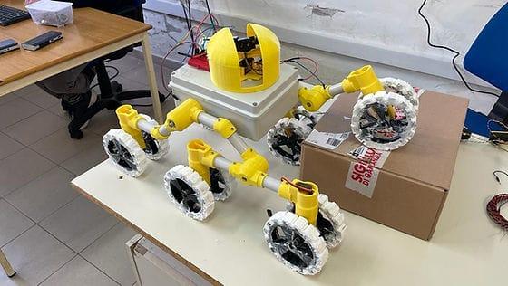 Robot ELIOS - i2votC3rzN5l.jpeg