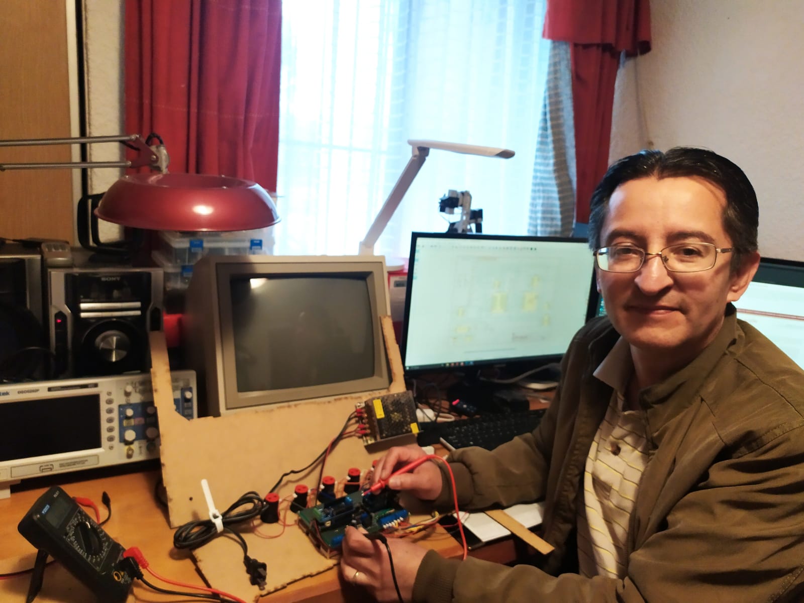 Jorge Alejandro Butr&oacute;n Guill&eacute;n Maker Photo