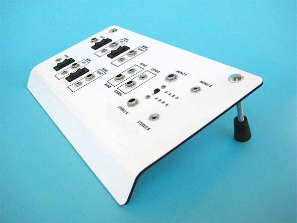 Simple yet slick audio adapter console