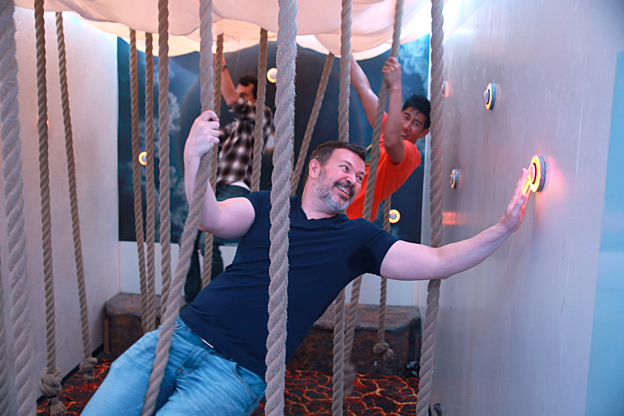 The Game is Afoot! The Puzzle Rooms of Game On