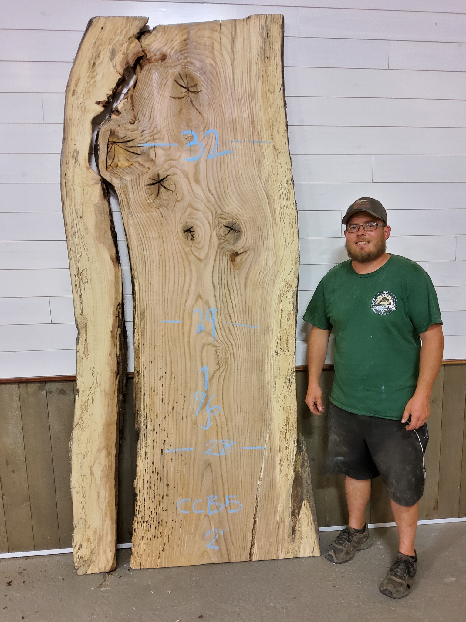 Red Oak (Chestnut) SKU-CCB5