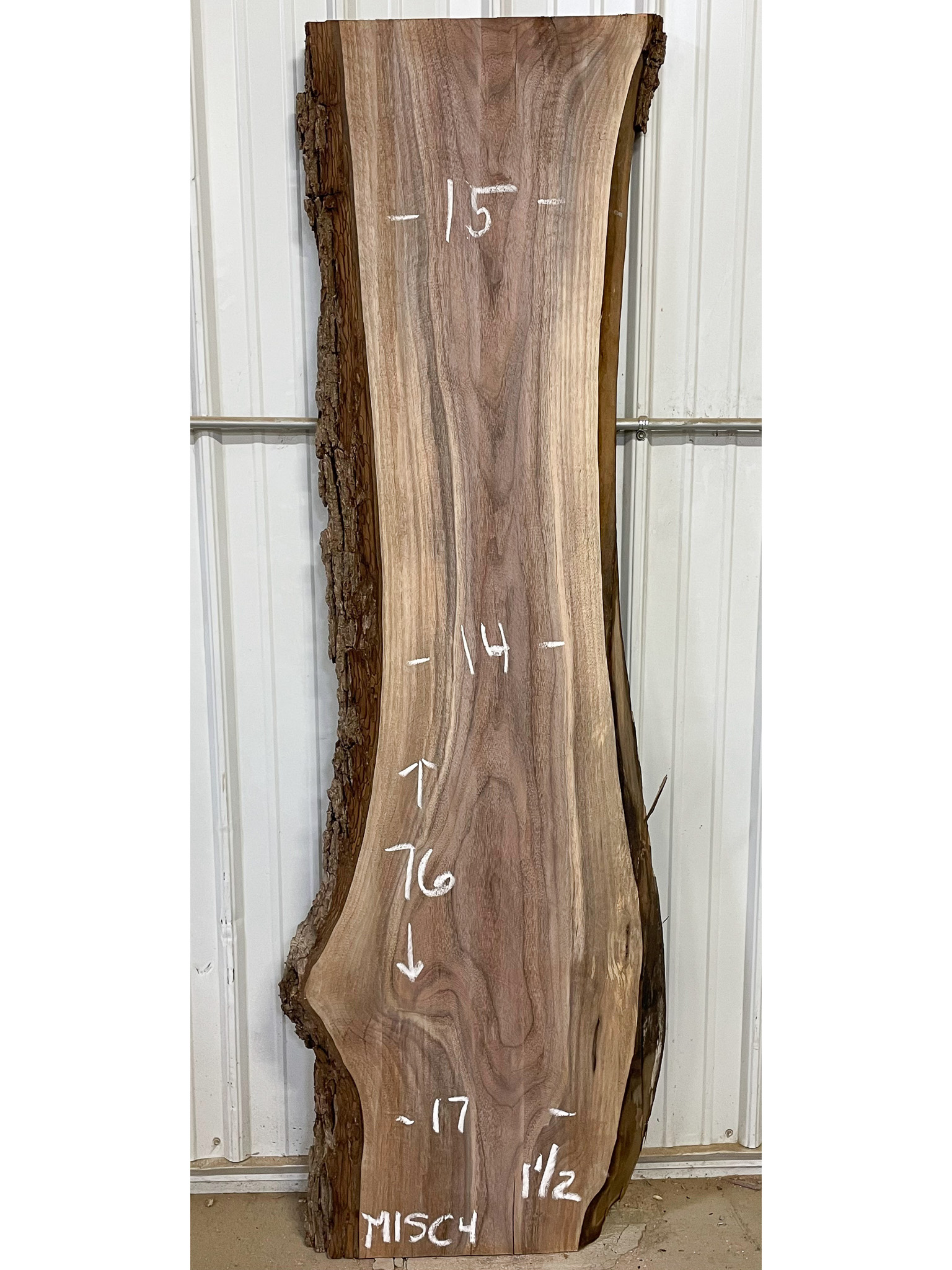 Walnut SKU-MISC4