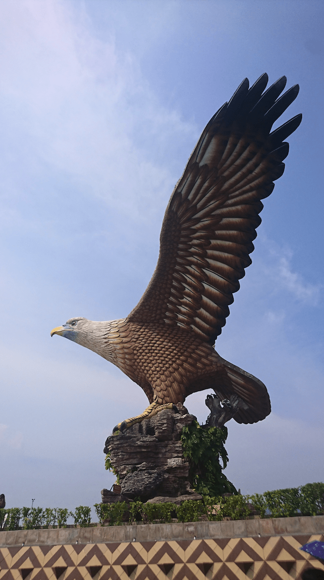eagle statue