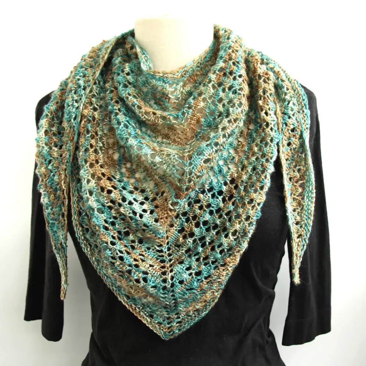 Lacy Heart Shawl knitted in Perran Yarns 4ply Bright yarn in shade Sandy Toes
